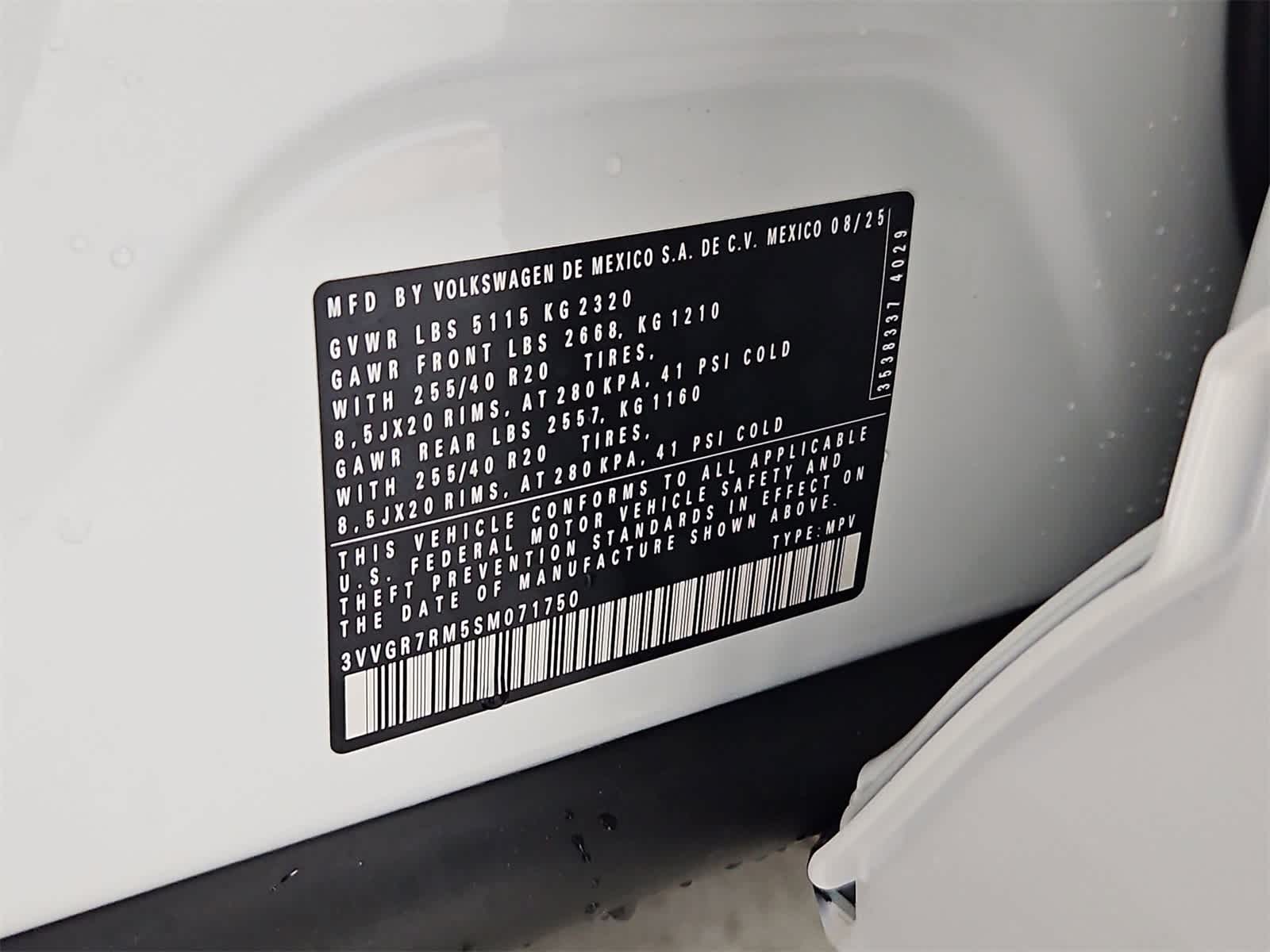 Thumbnail: 2025 Volkswagen Tiguan - 38