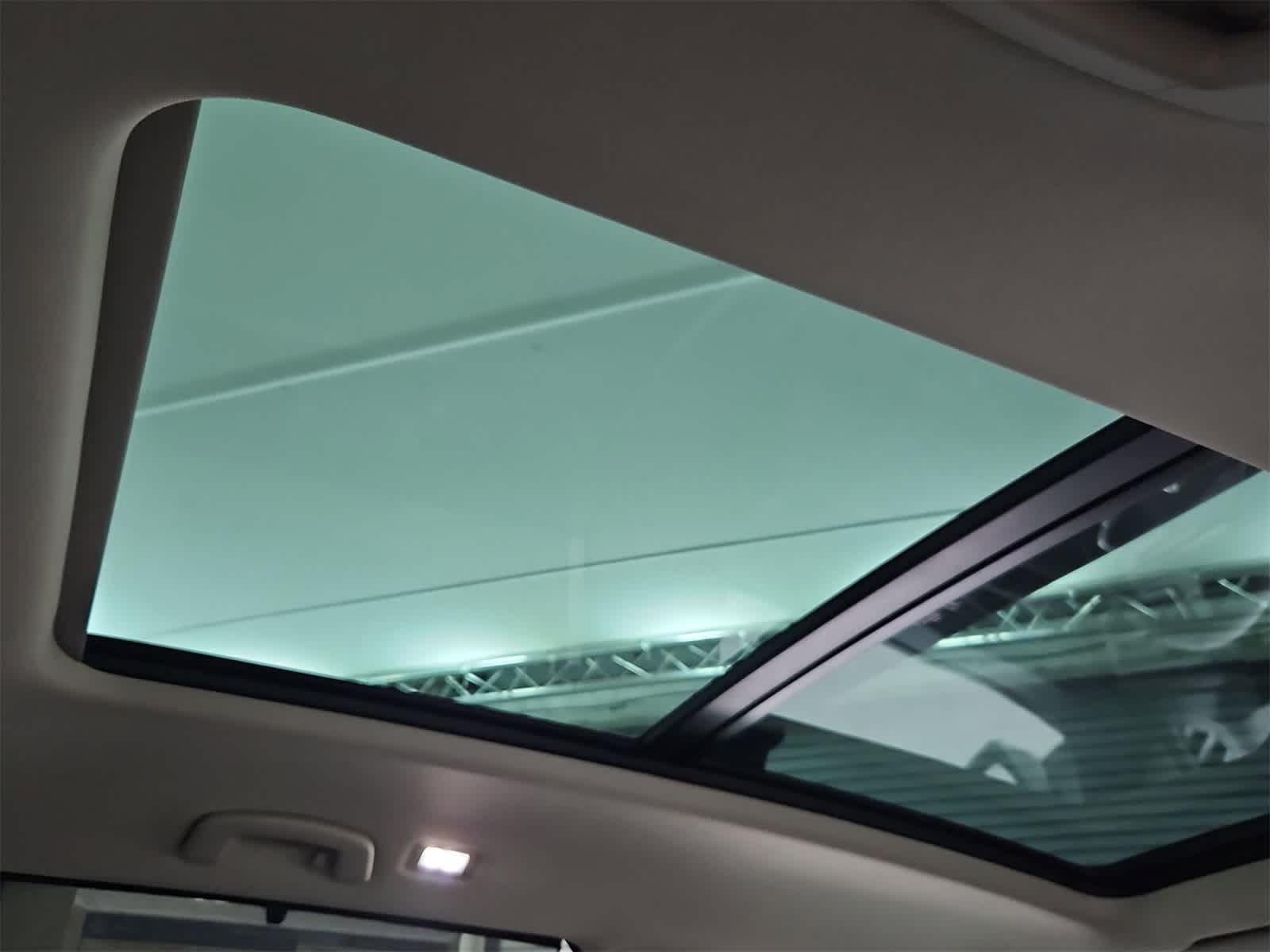 Thumbnail: 2025 Volkswagen Atlas - 21