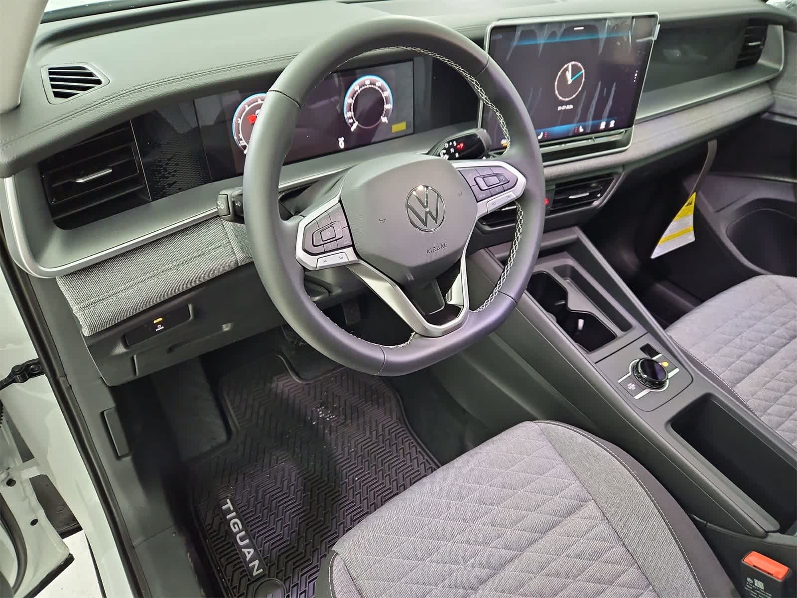 Thumbnail: 2026 Volkswagen Tiguan - 2