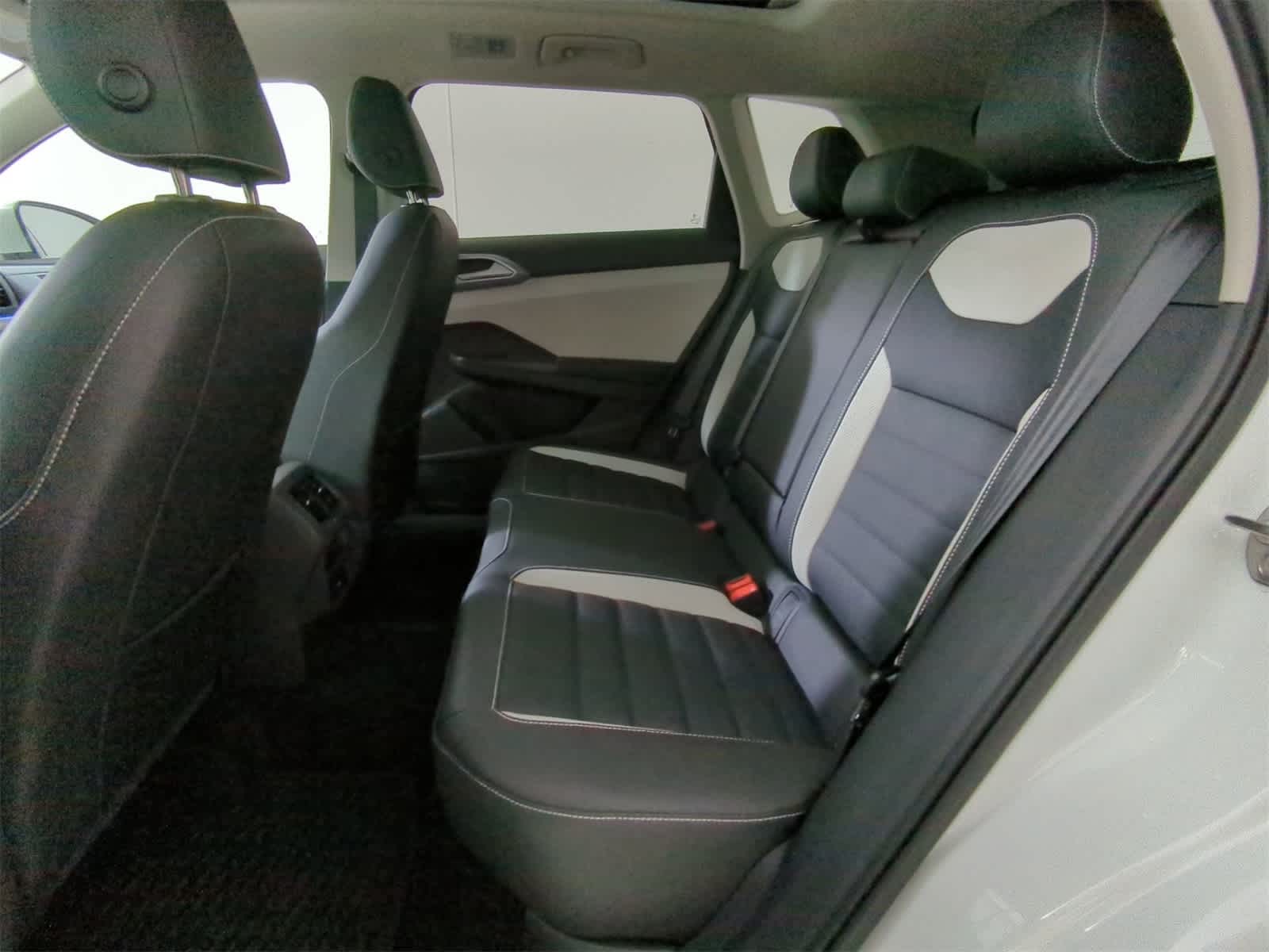 Thumbnail: 2025 Volkswagen Taos - 19