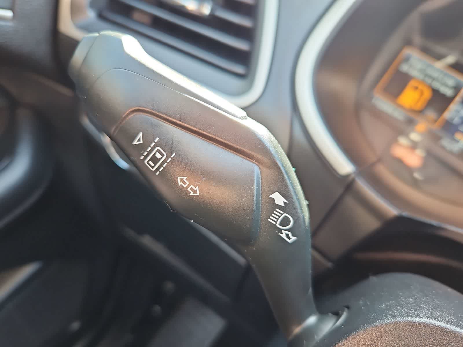 Thumbnail: 2020 Ford Edge - 25