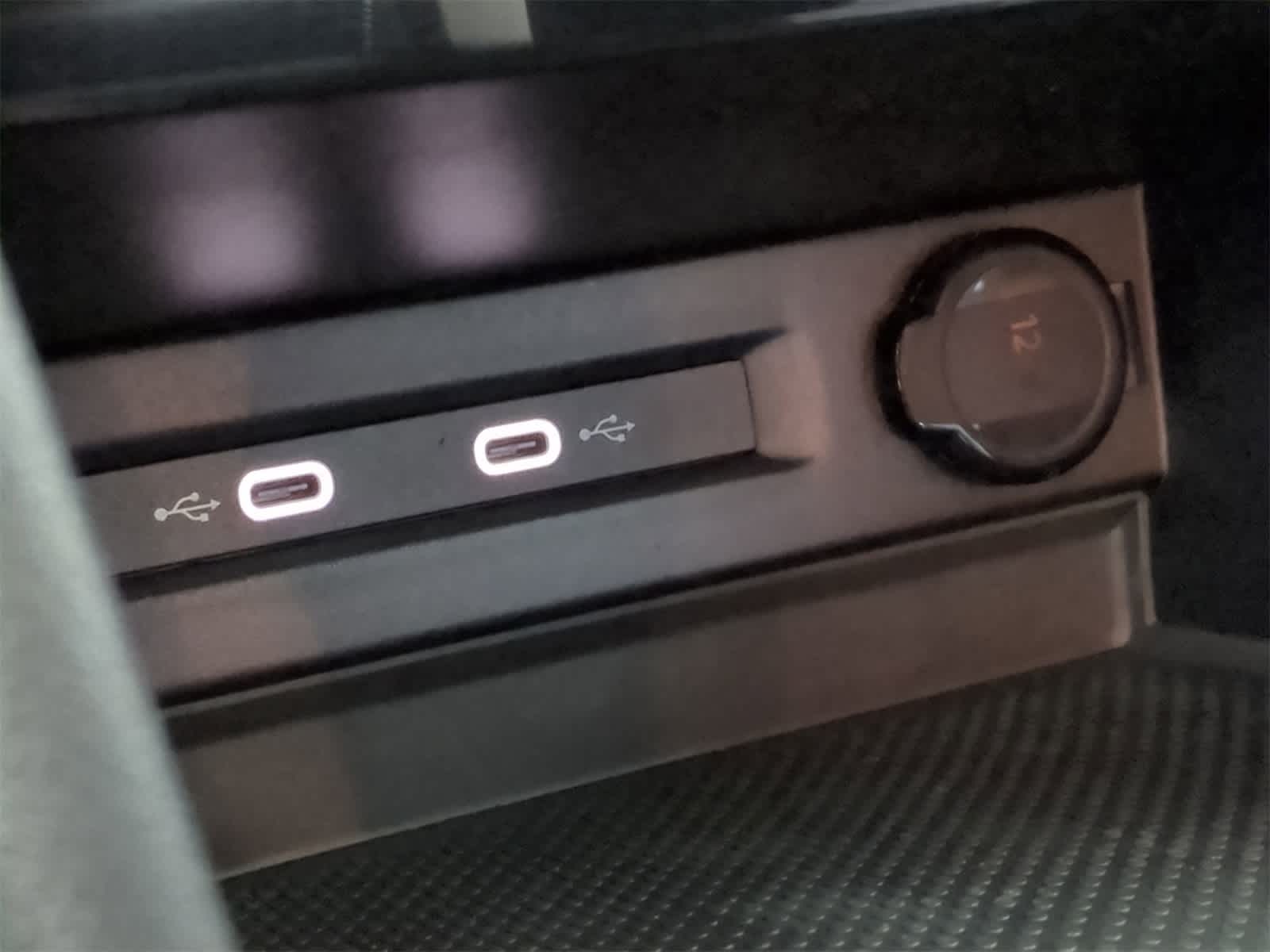 Thumbnail: 2025 Volkswagen Taos - 31