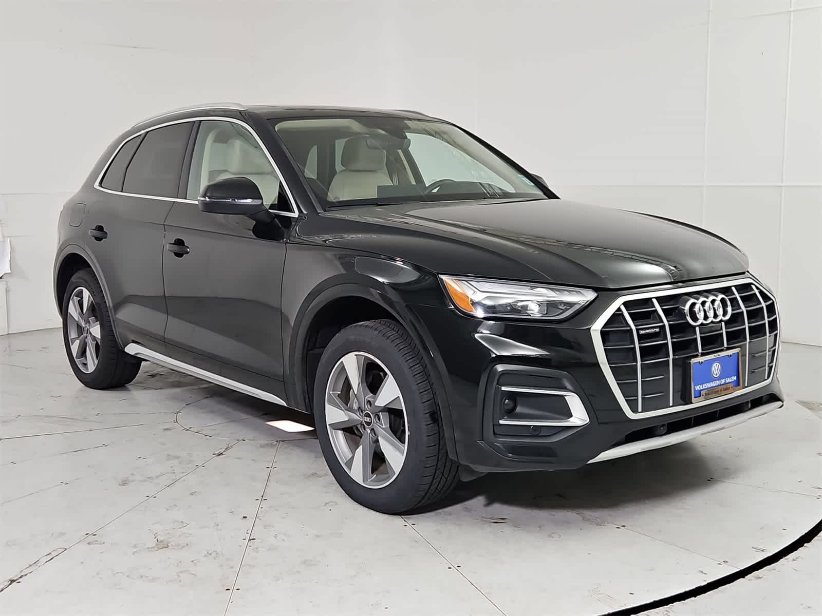 Thumbnail: 2022 Audi Q5 - 8
