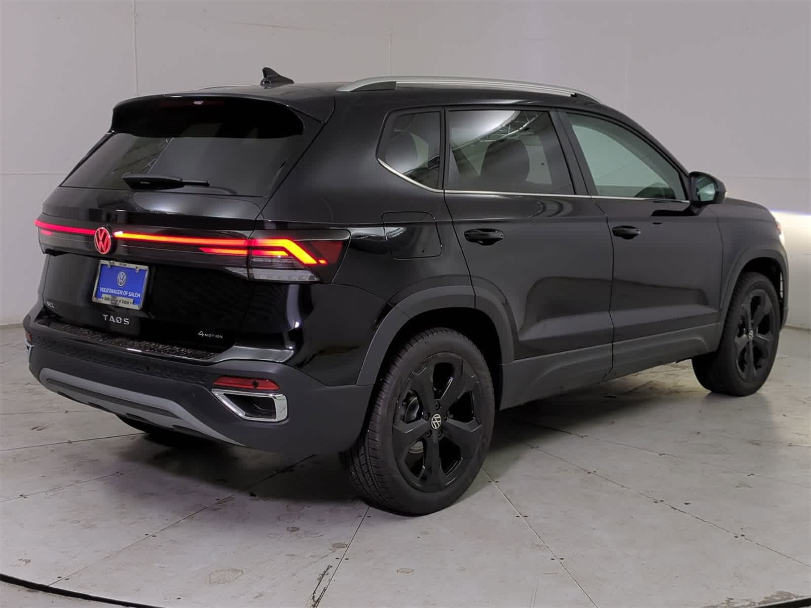 Thumbnail: 2025 Volkswagen Taos - 6