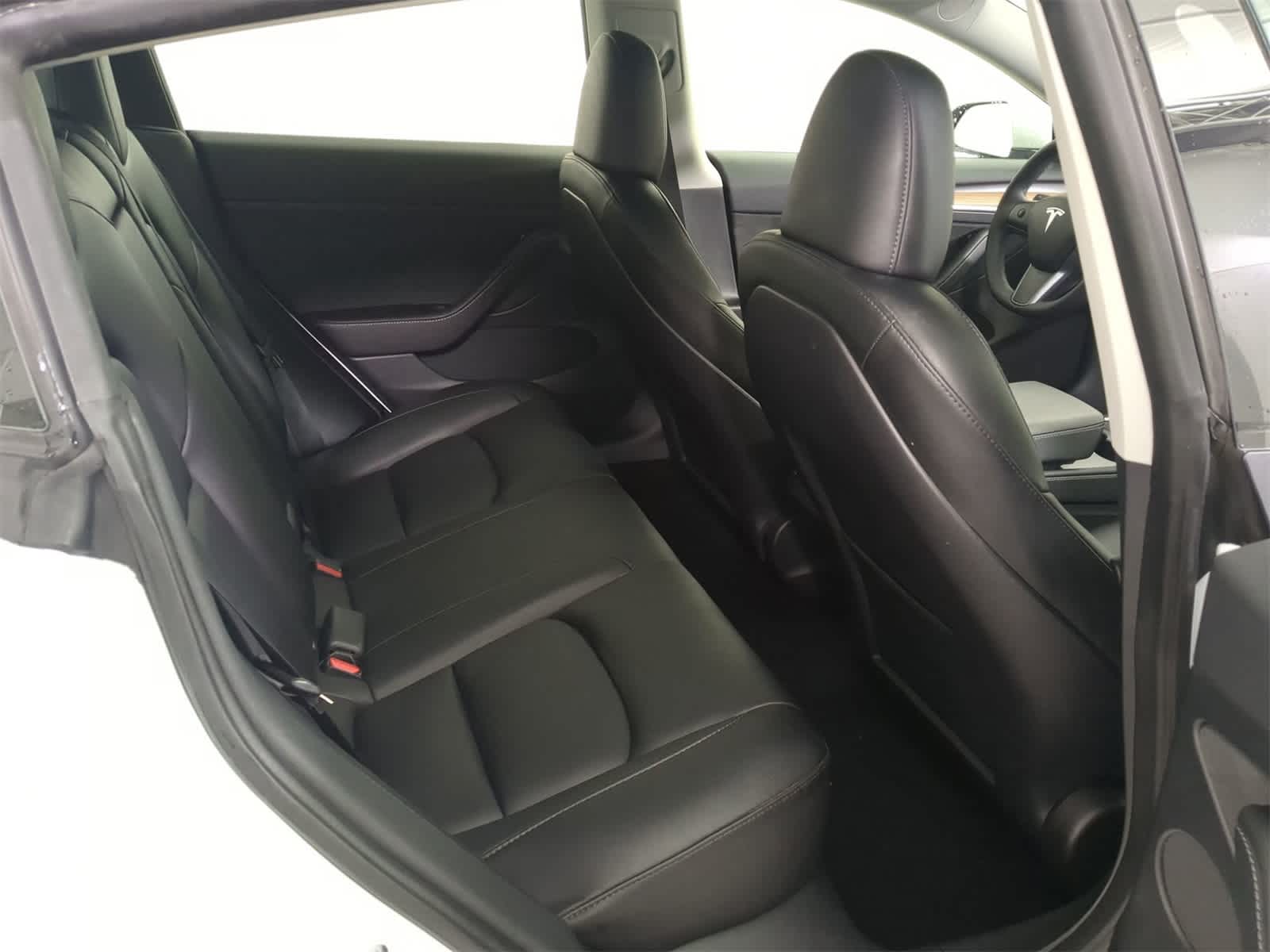 Thumbnail: 2023 Tesla Model 3 - 20