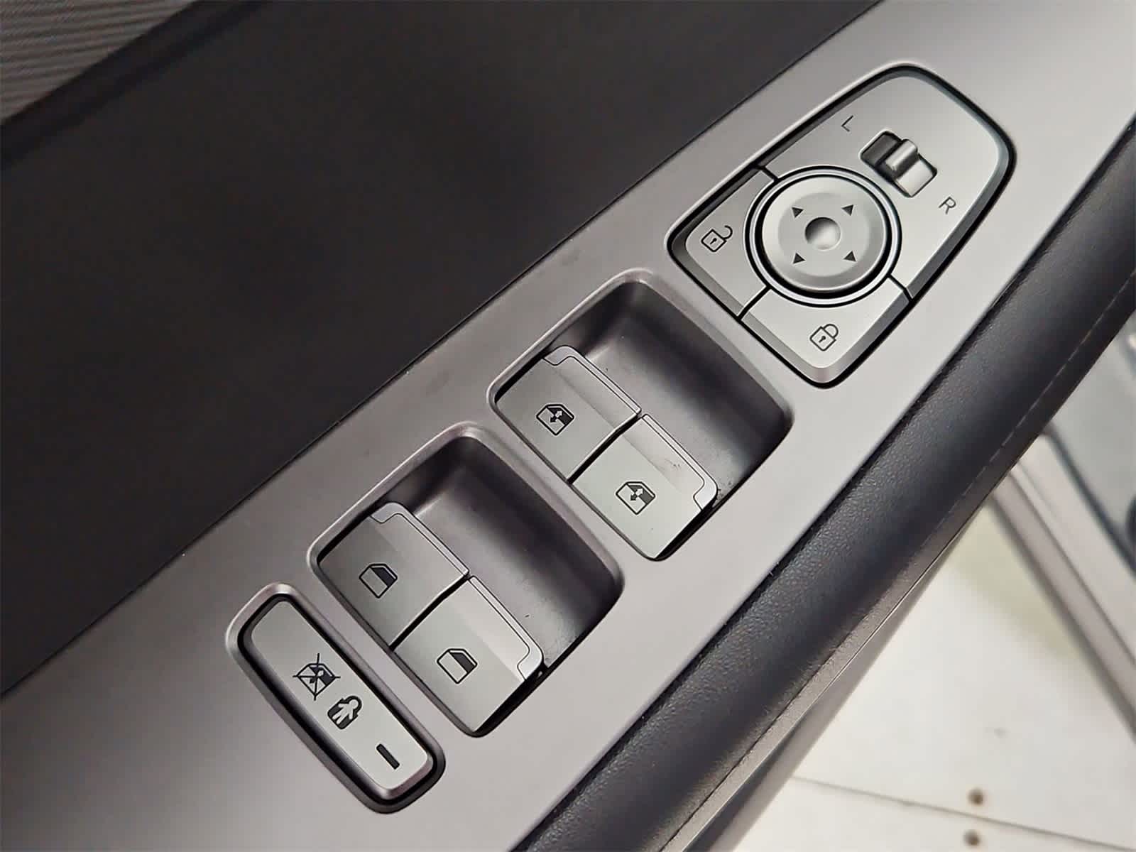 Thumbnail: 2023 Hyundai Palisade - 17