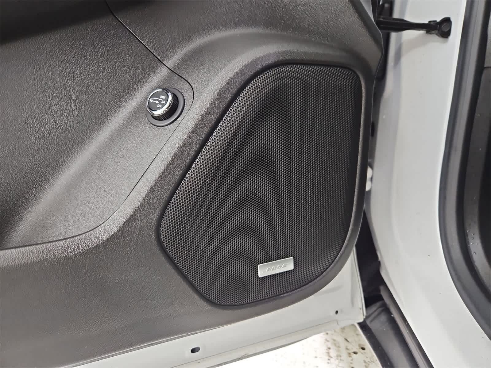 Thumbnail: 2017 GMC Acadia - 32