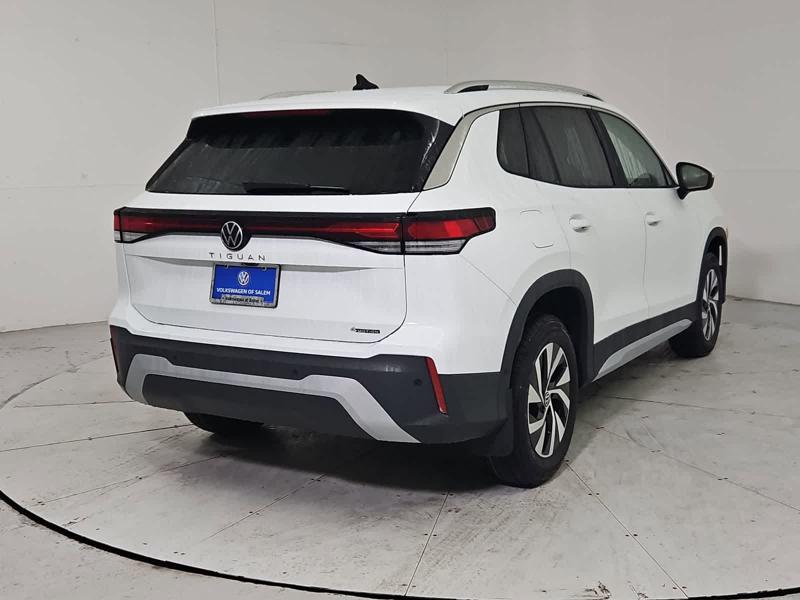 Thumbnail: 2026 Volkswagen Tiguan - 6
