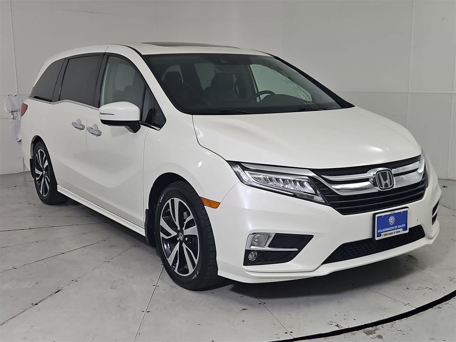 Thumbnail: 2019 Honda Odyssey - 8