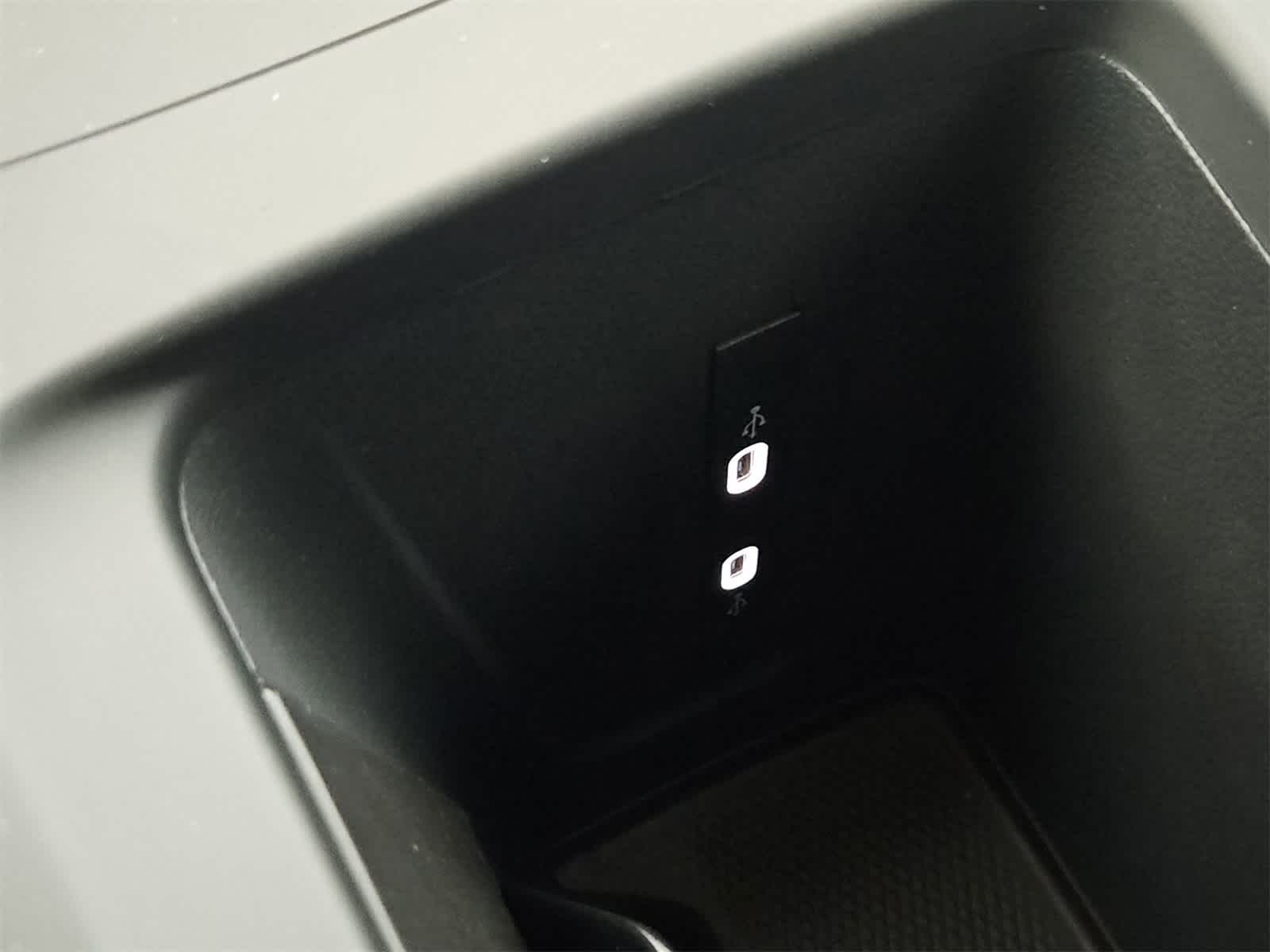 Thumbnail: 2025 Volkswagen Tiguan - 33