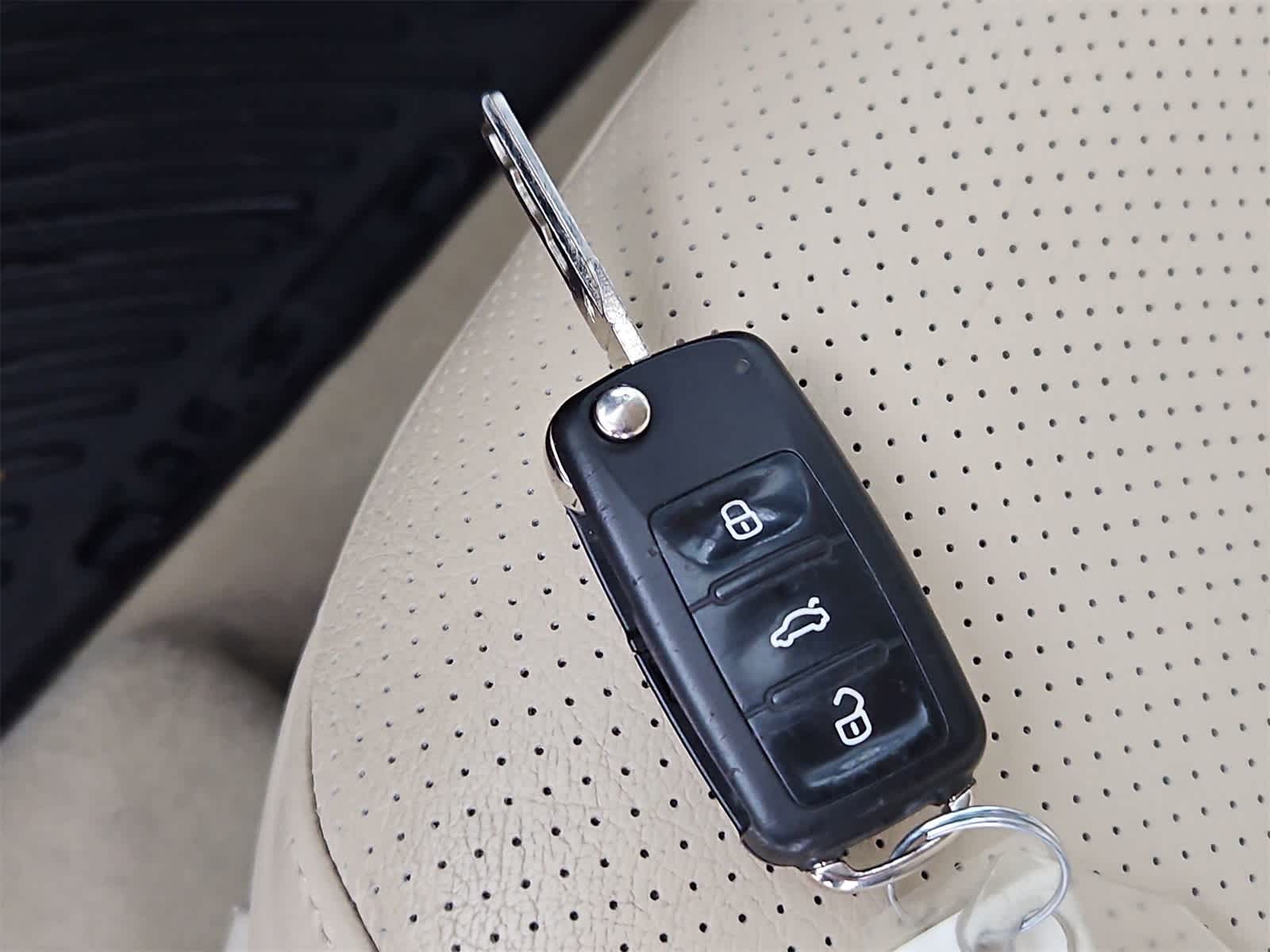 Thumbnail: 2013 Volkswagen Jetta - 34