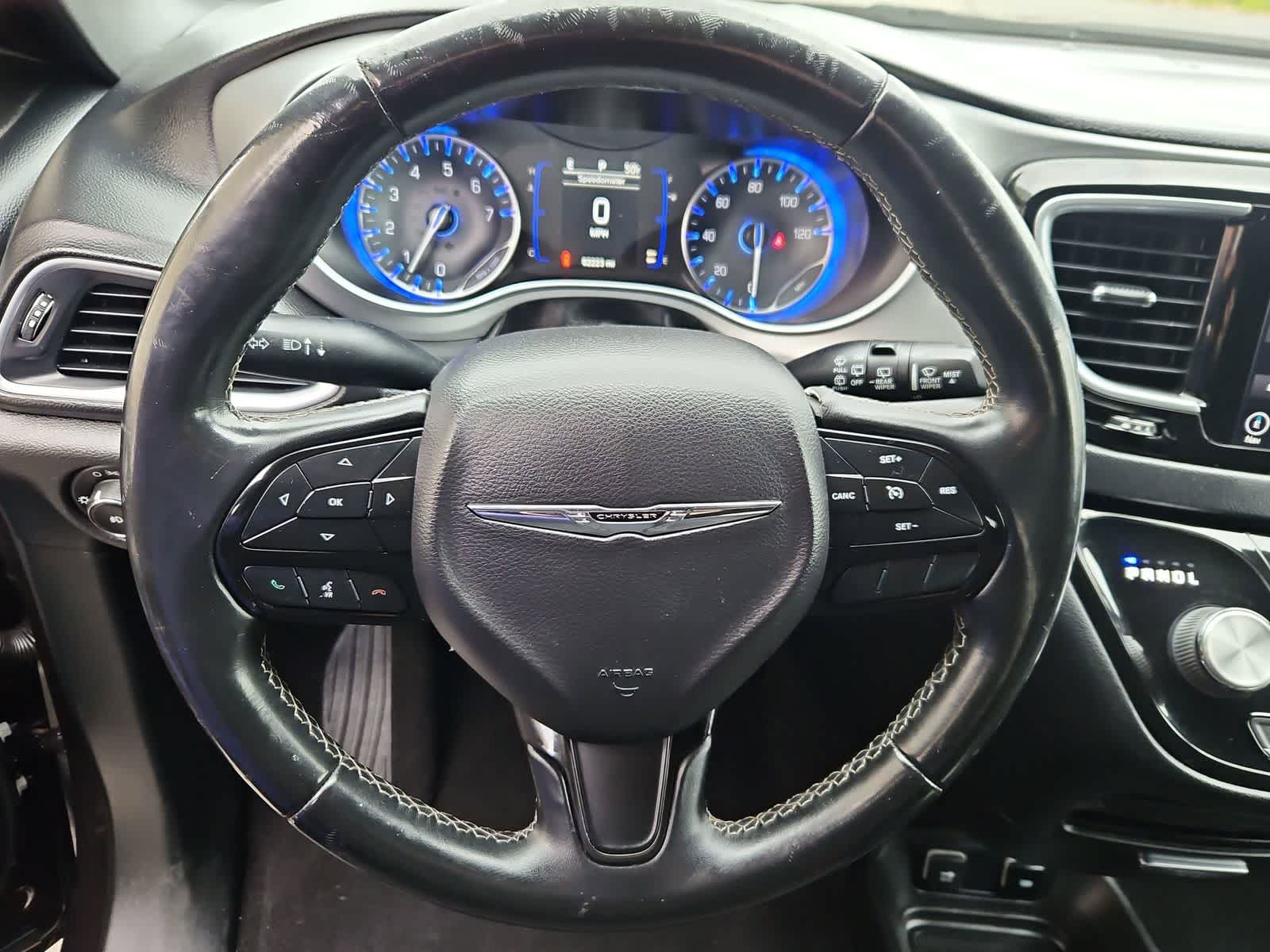 Thumbnail: 2018 Chrysler Pacifica - 22
