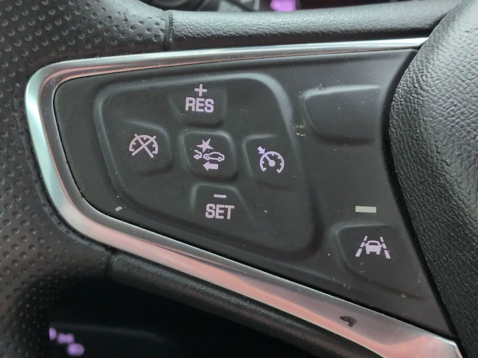 Thumbnail: 2020 Chevrolet Equinox - 22