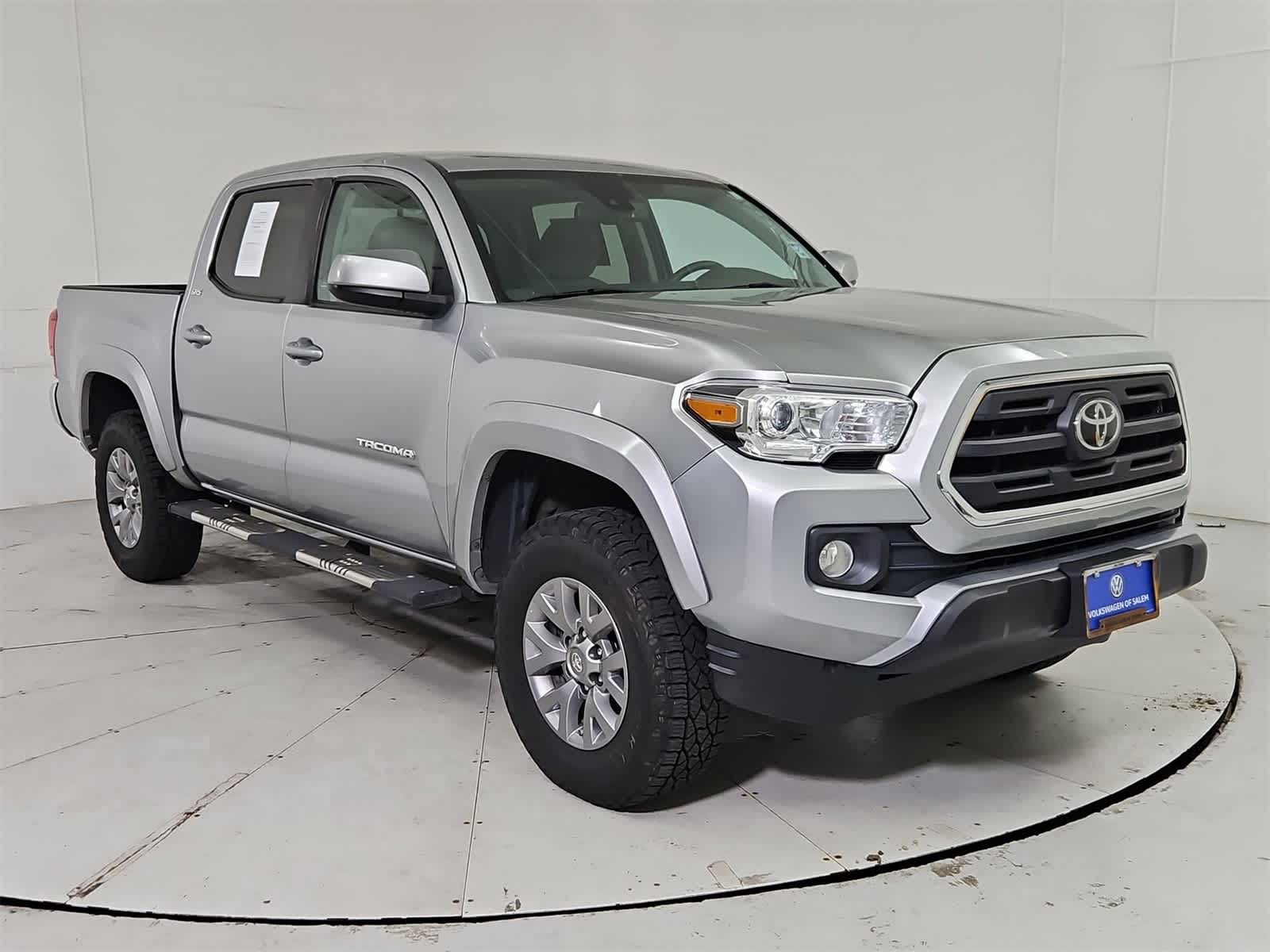 Thumbnail: 2019 Toyota Tacoma - 8