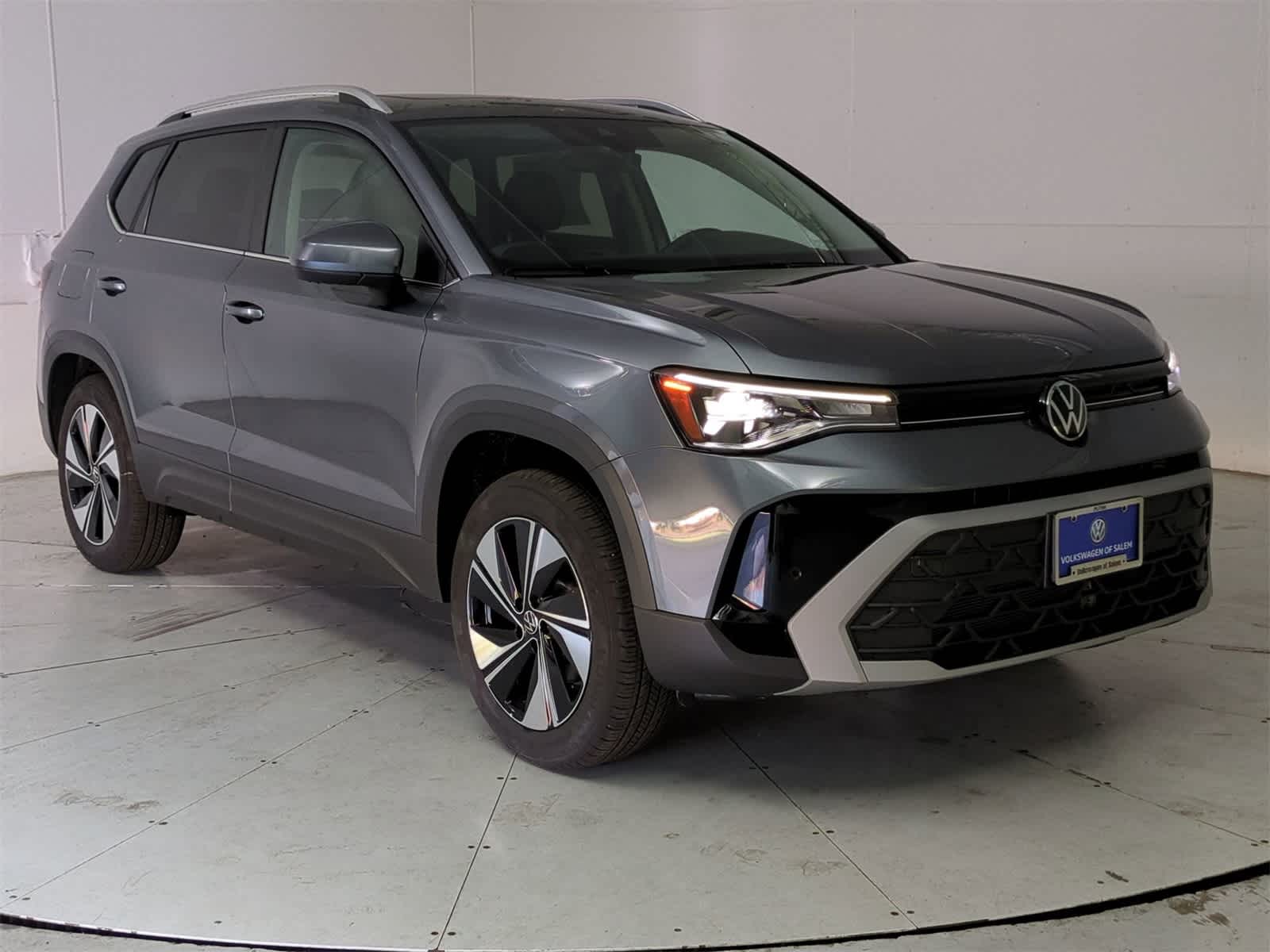 Thumbnail: 2025 Volkswagen Taos - 8