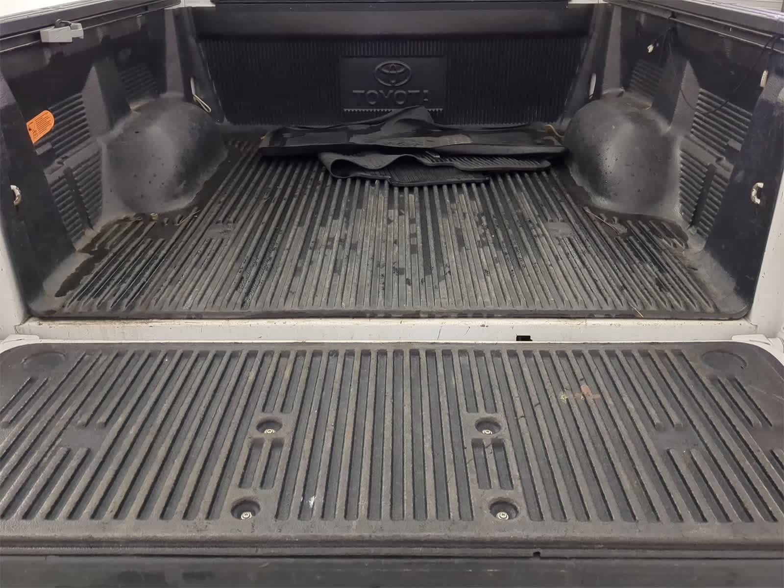 Thumbnail: 2021 Toyota Tundra - 32