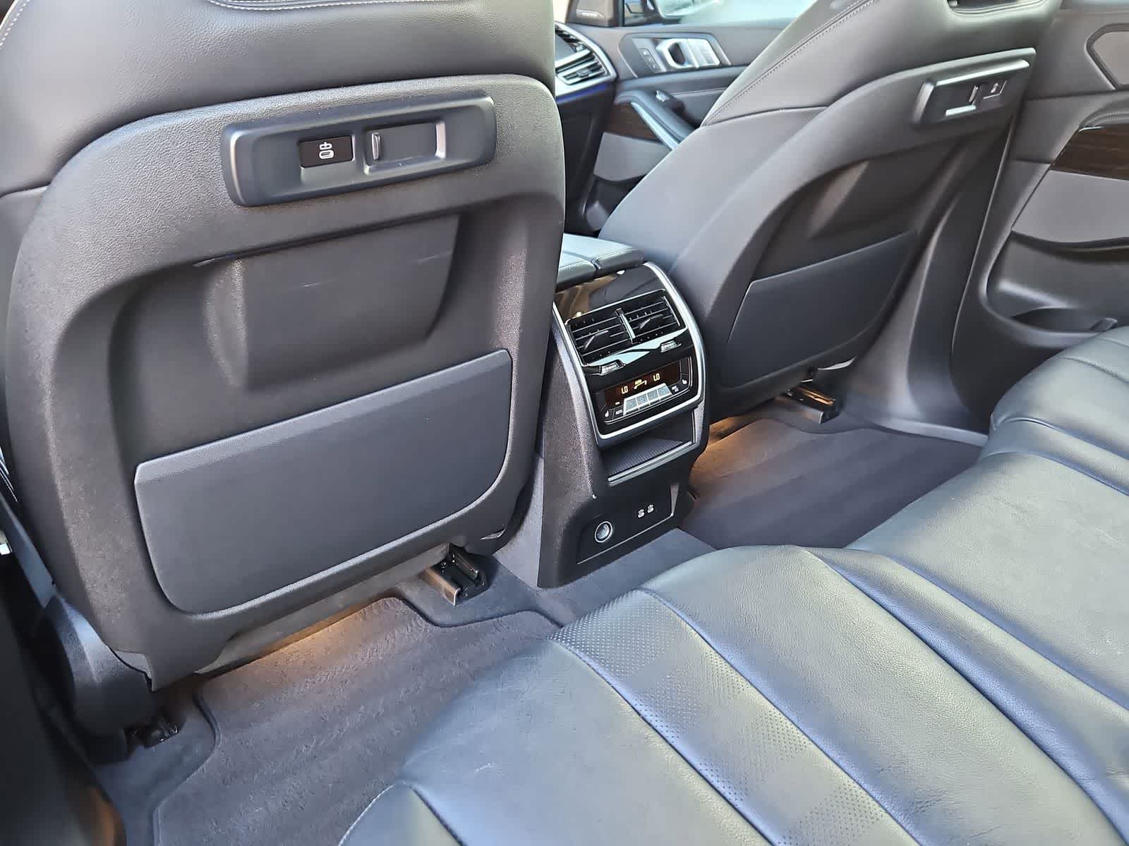 Thumbnail: 2020 BMW X7 - 18