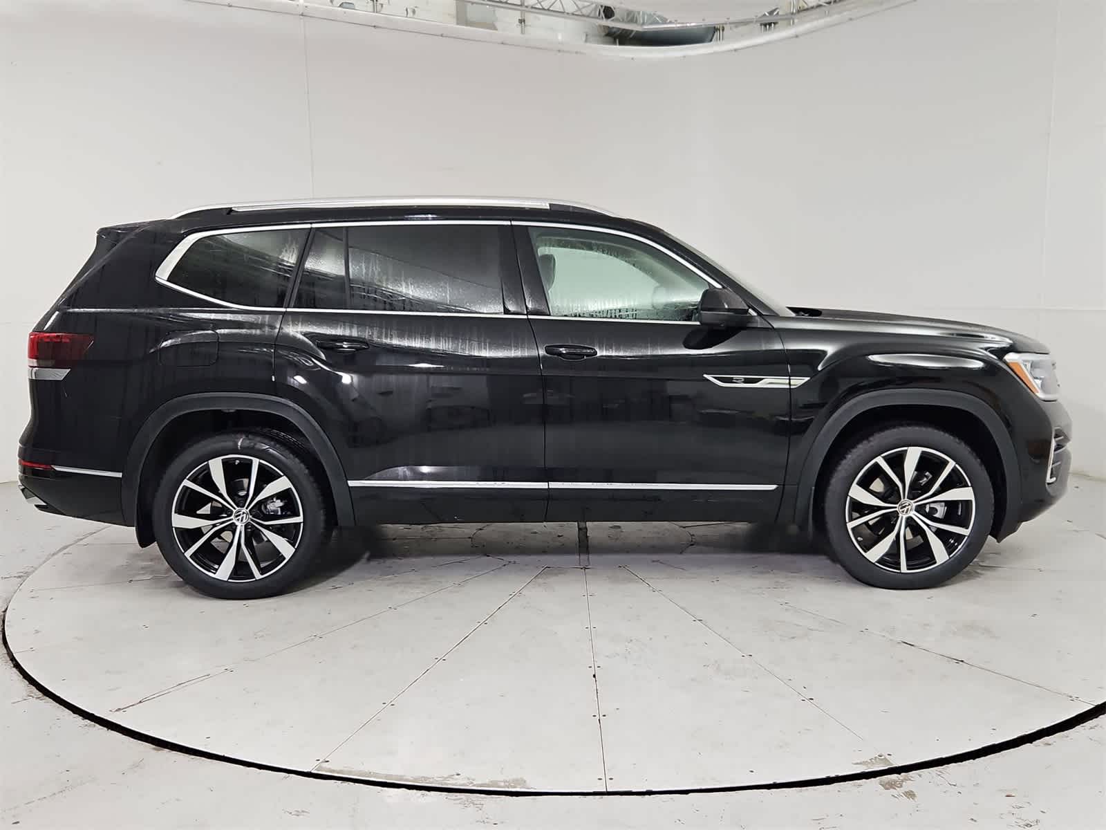 Thumbnail: 2026 Volkswagen Atlas - 7