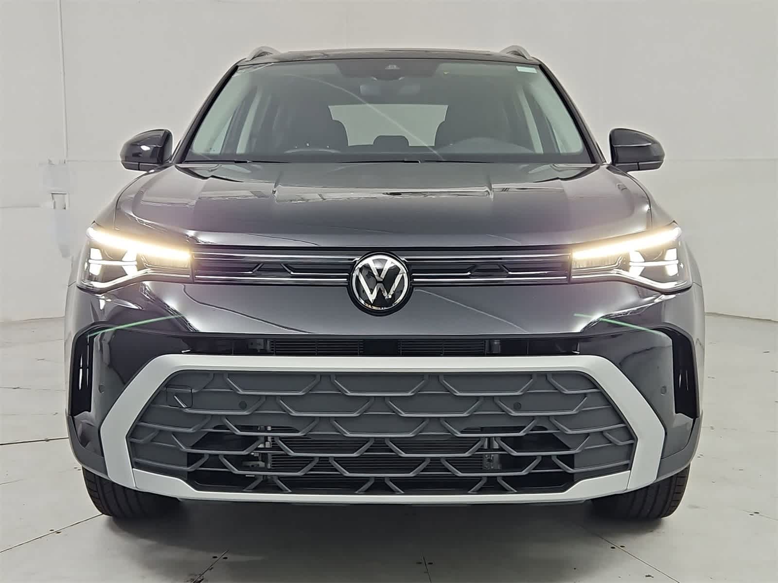 Thumbnail: 2025 Volkswagen Taos - 9