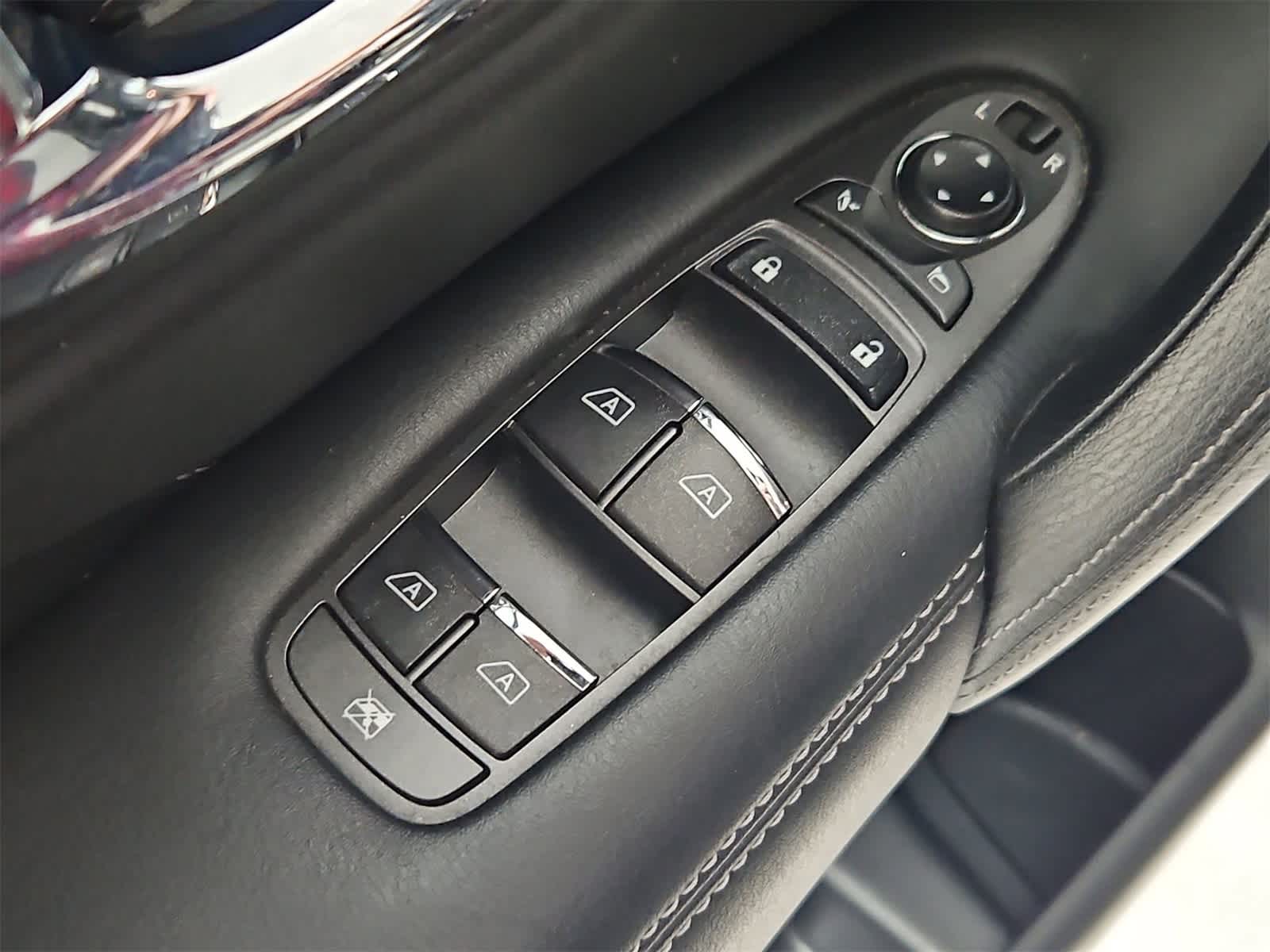 Thumbnail: 2019 INFINITI QX80 - 17