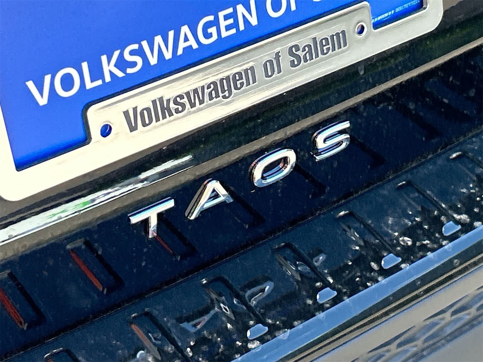 Thumbnail: 2025 Volkswagen Taos - 12