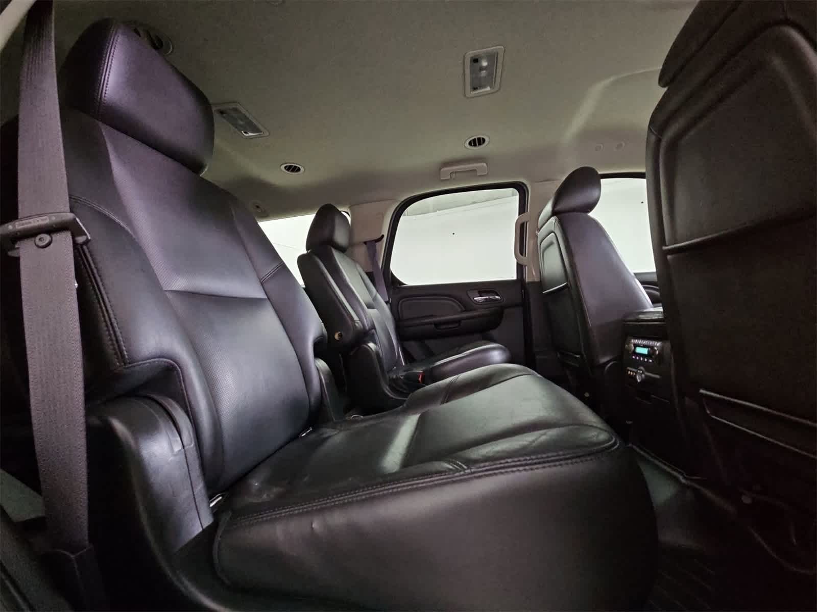 Thumbnail: 2014 Cadillac Escalade - 20