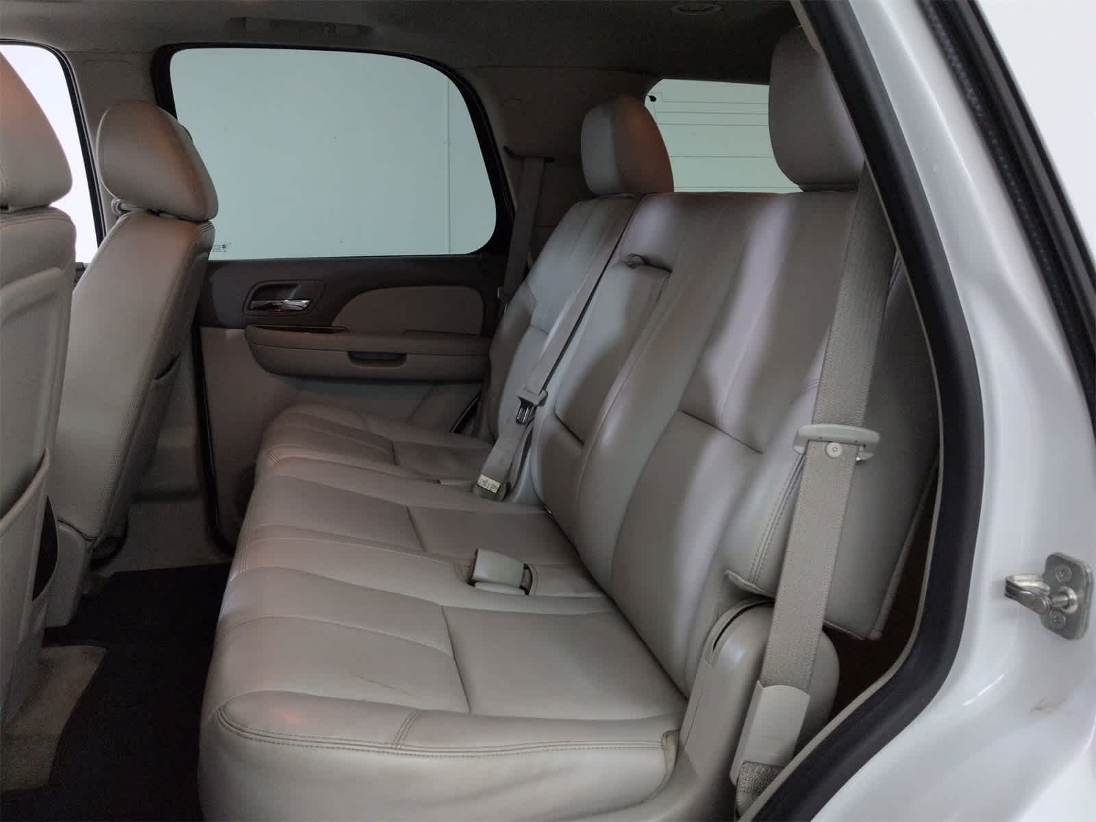 Thumbnail: 2013 Chevrolet Tahoe - 19