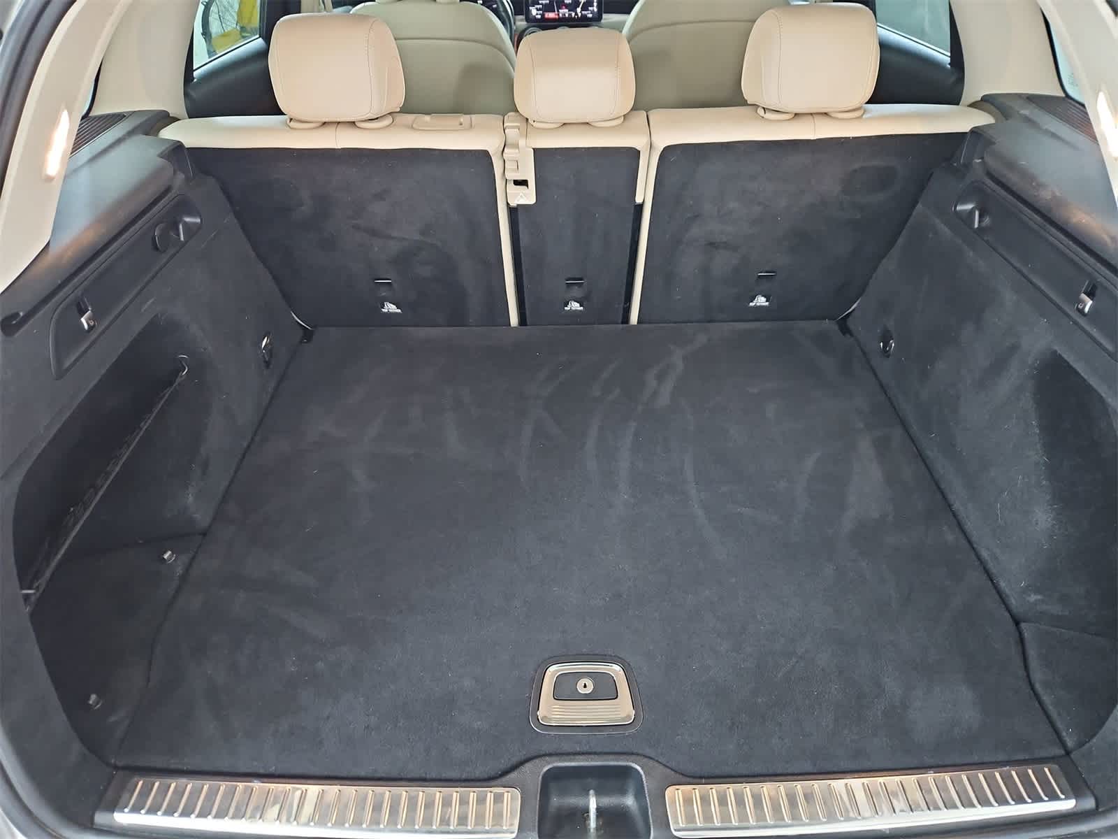 Thumbnail: 2022 Mercedes-Benz GLC - 36