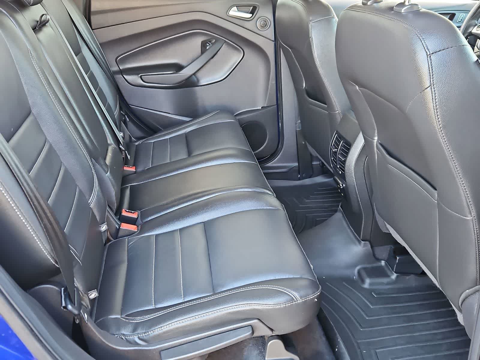 Thumbnail: 2015 Ford Escape - 20