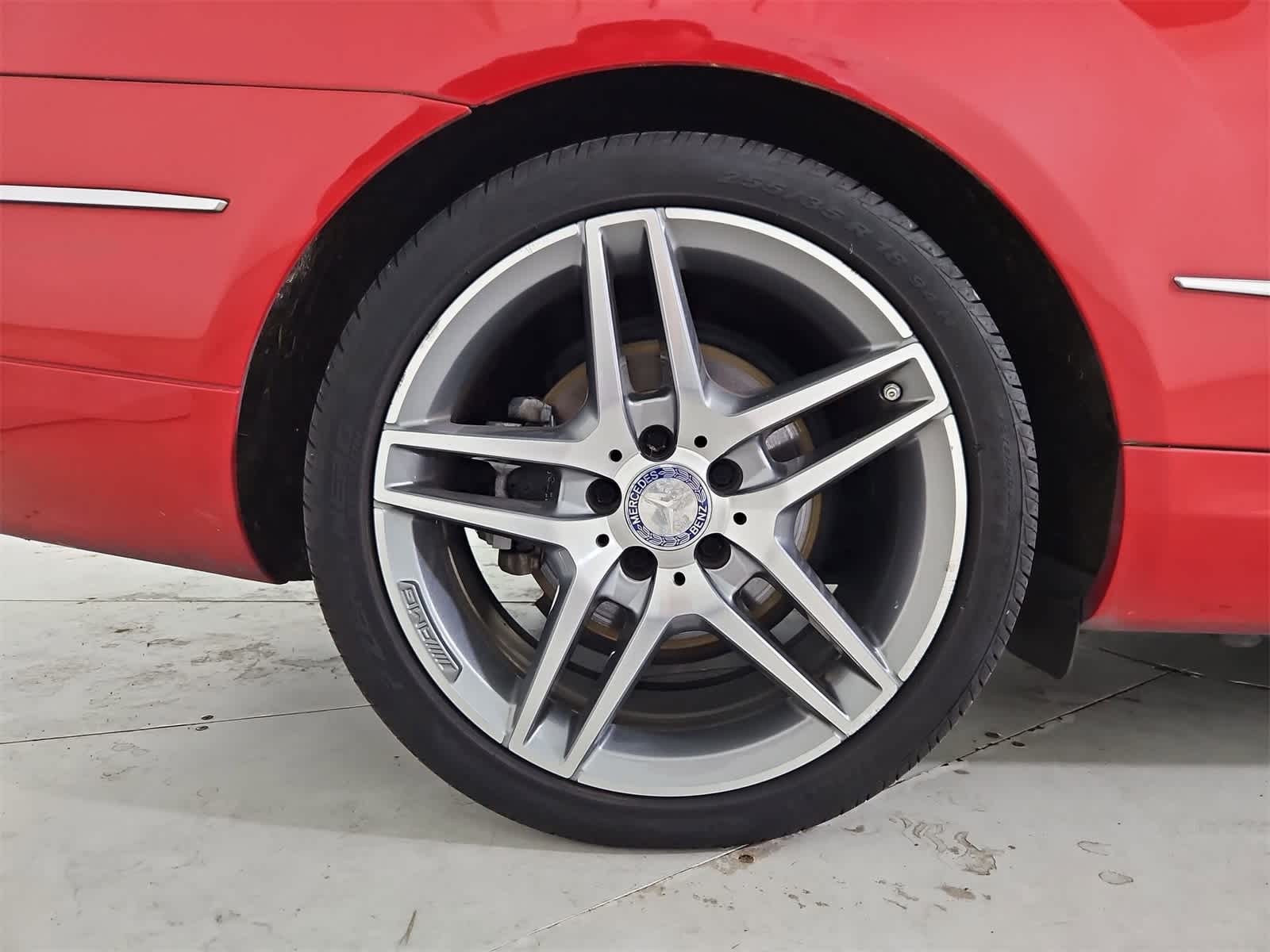 Thumbnail: 2014 Mercedes-Benz E-Class - 14