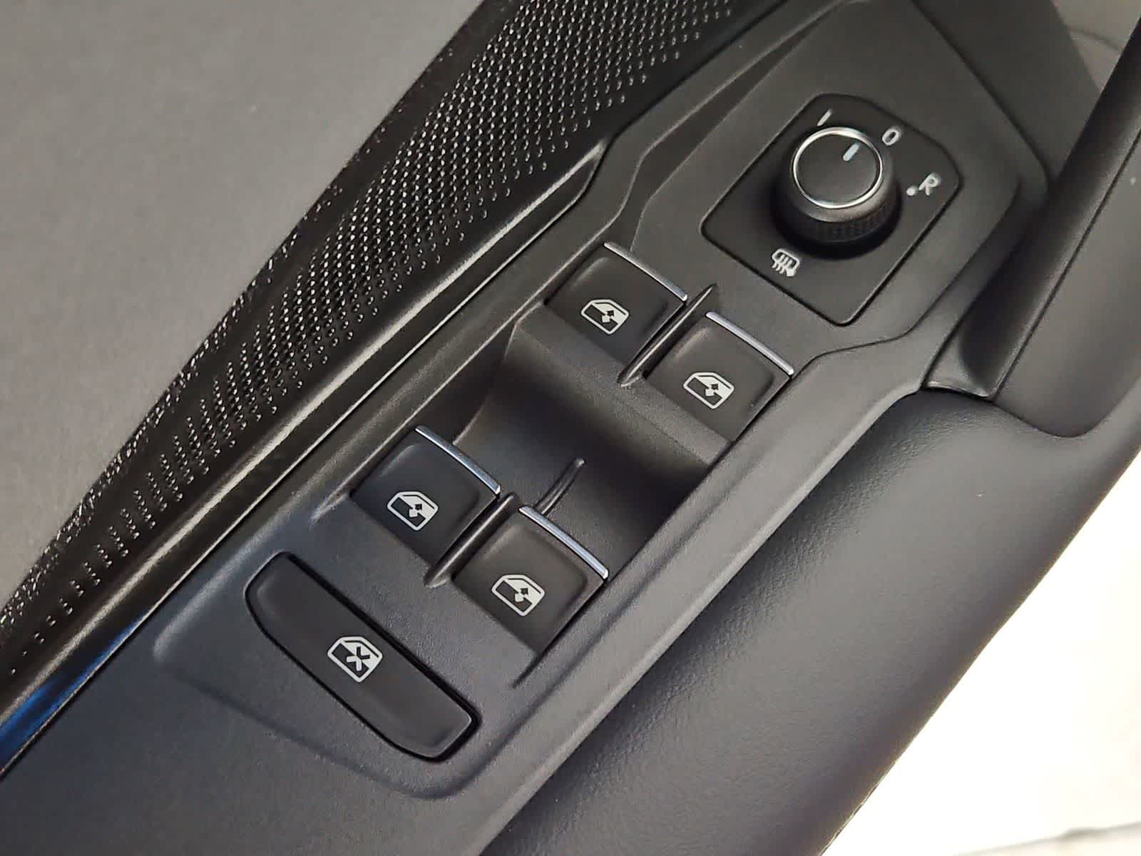 Thumbnail: 2026 Volkswagen Tiguan - 17