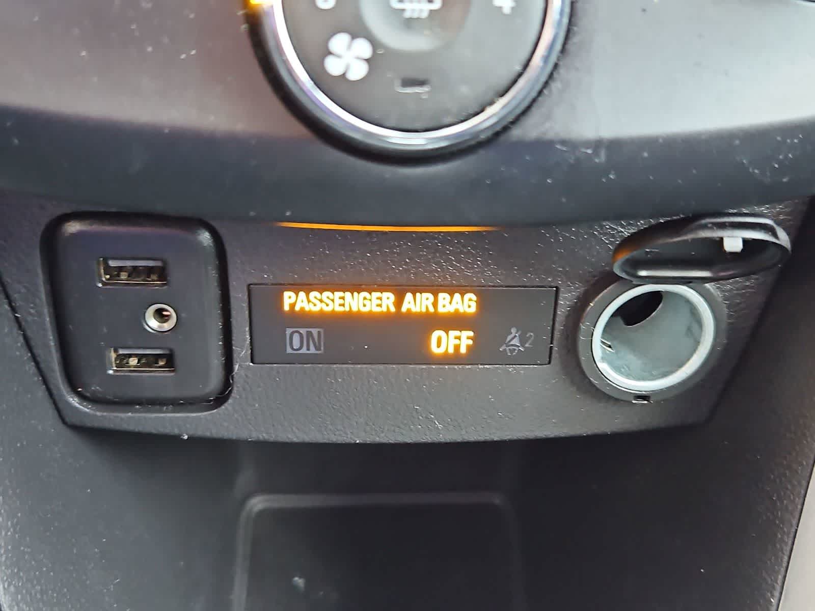 Thumbnail: 2020 Chevrolet Trax - 30