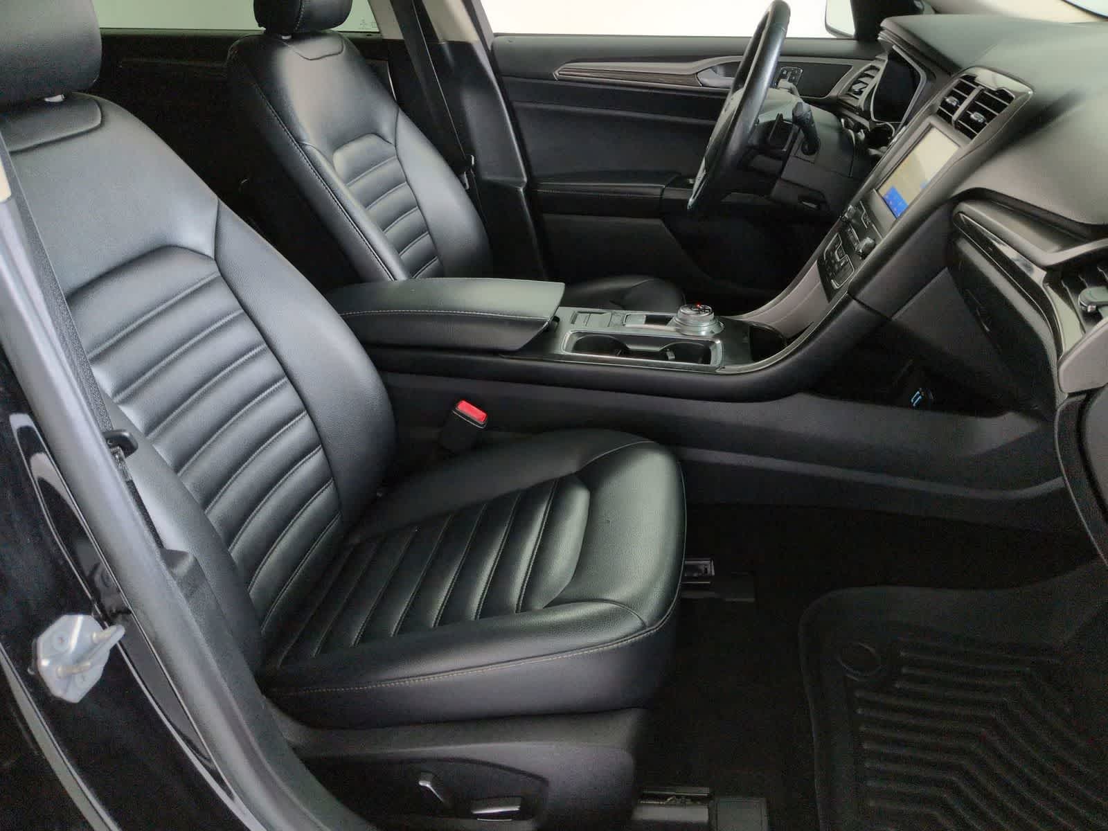 Thumbnail: 2019 Ford Fusion - 21