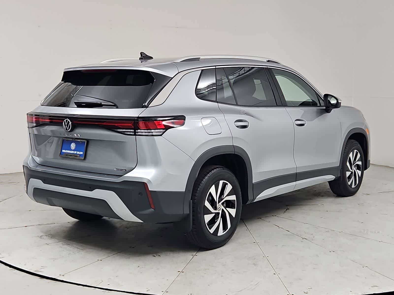 Thumbnail: 2026 Volkswagen Tiguan - 6