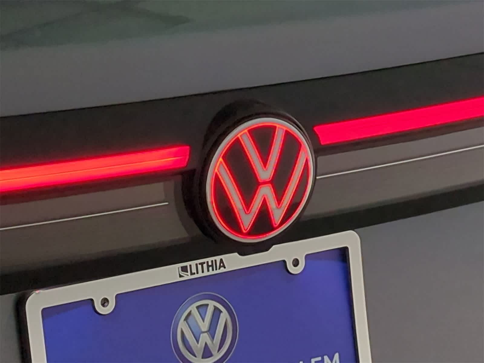 Thumbnail: 2025 Volkswagen Taos - 11