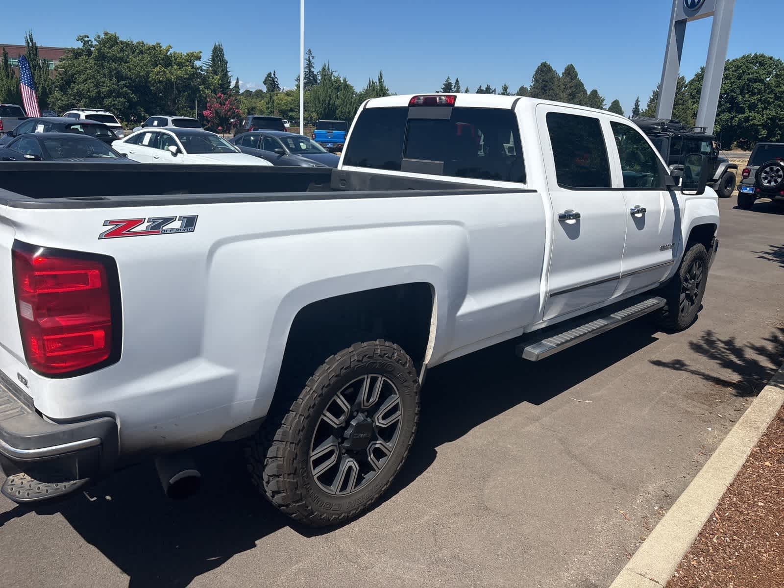 Thumbnail: 2015 Chevrolet Silverado 3500 - 4