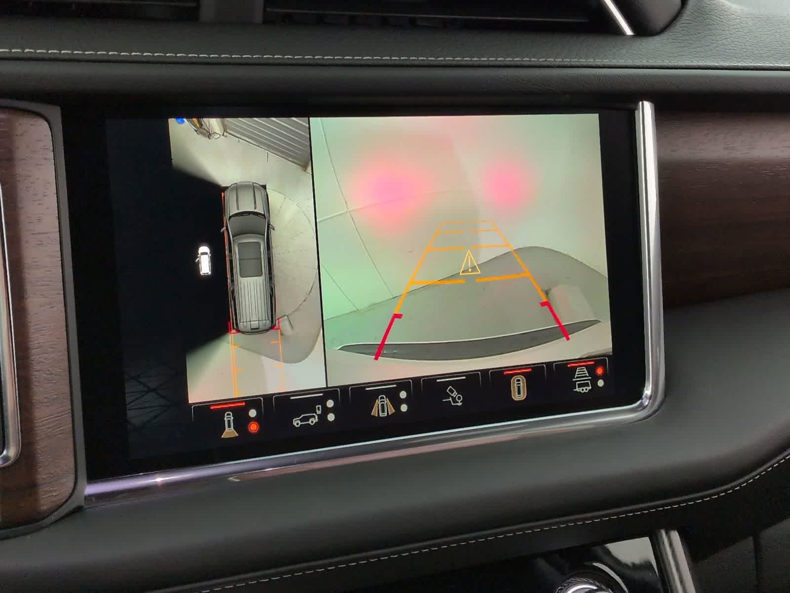 Thumbnail: 2024 GMC Yukon - 29