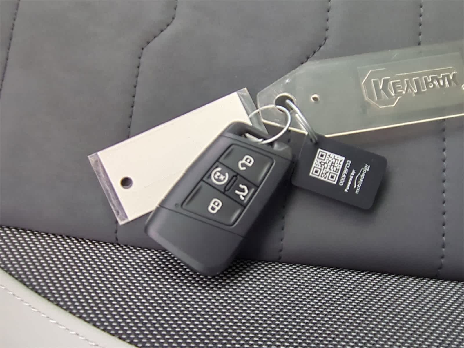 Thumbnail: 2025 Volkswagen Taos - 36