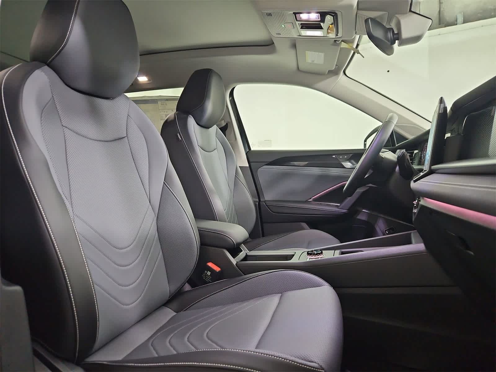 Thumbnail: 2025 Volkswagen Tiguan - 23