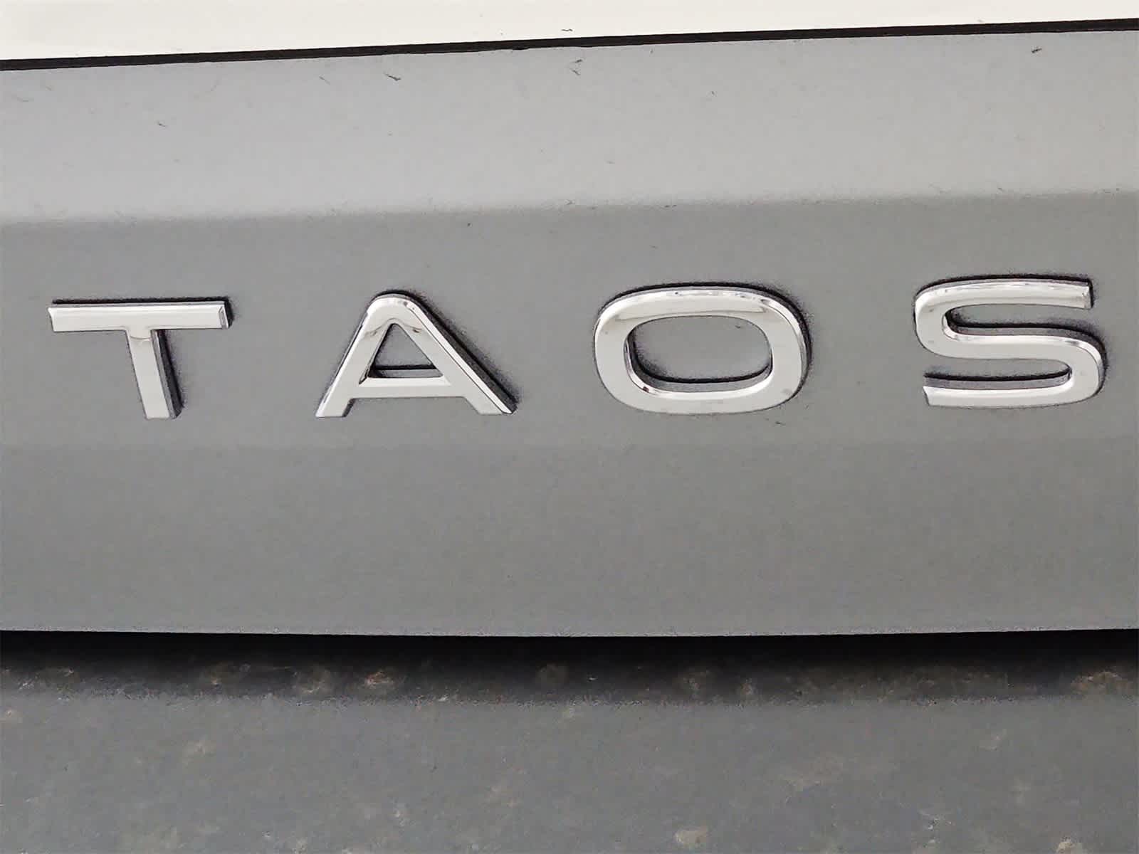 Thumbnail: 2025 Volkswagen Taos - 12