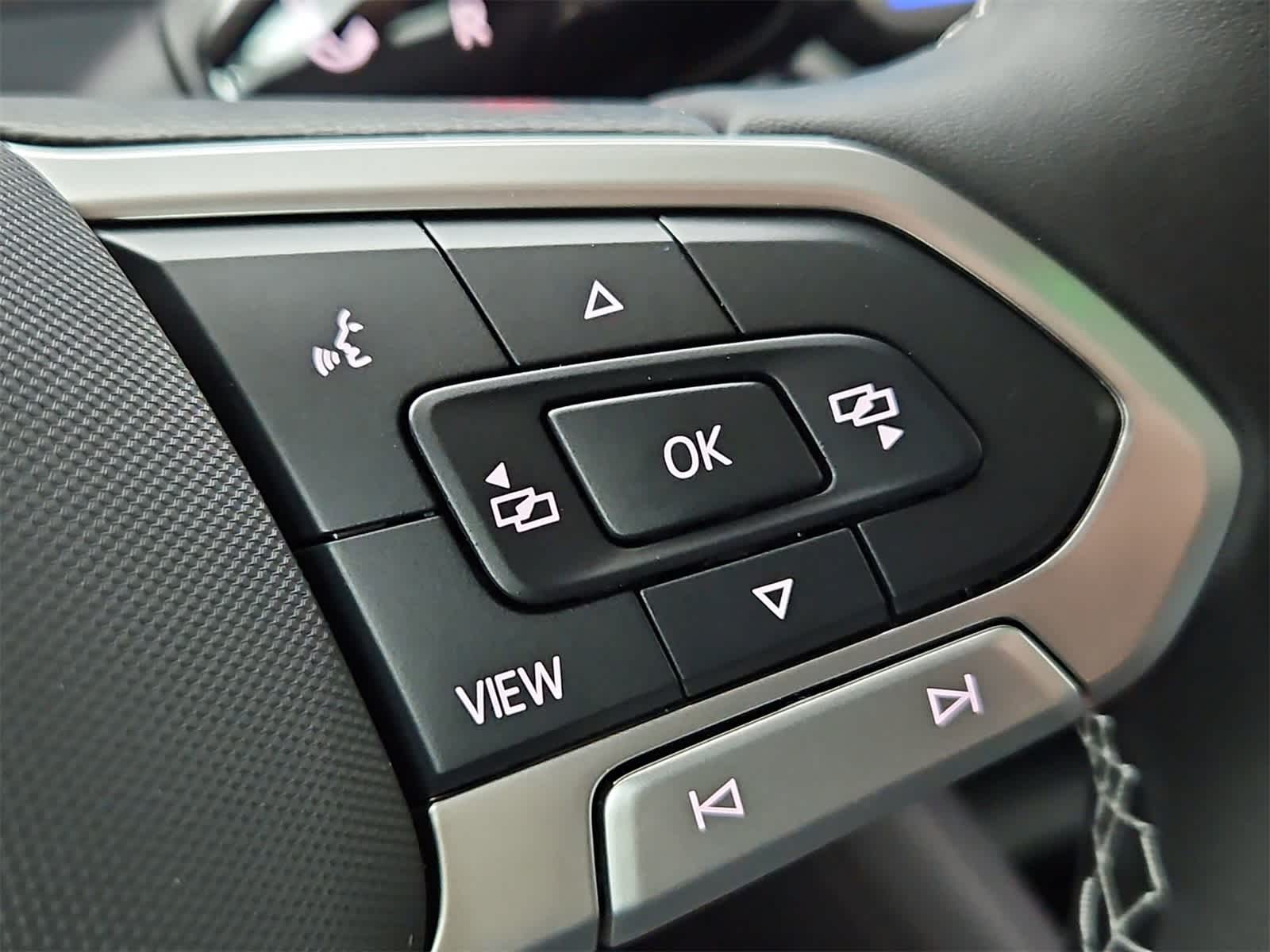 Thumbnail: 2025 Volkswagen Tiguan - 26