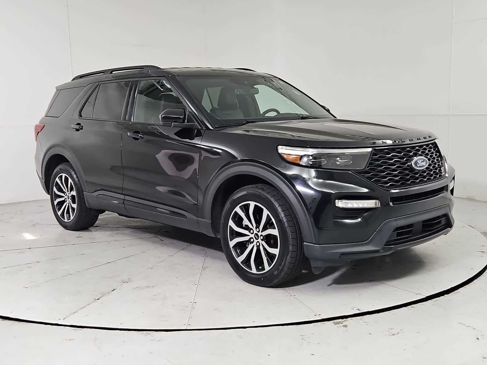 Thumbnail: 2022 Ford Explorer - 8
