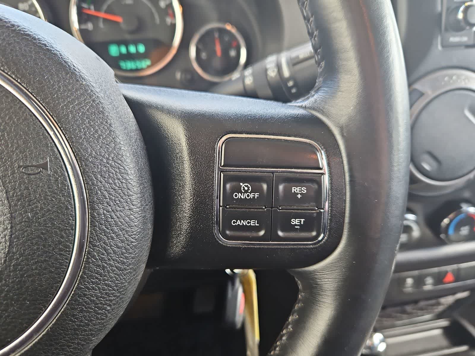 Thumbnail: 2015 Jeep Wrangler - 24