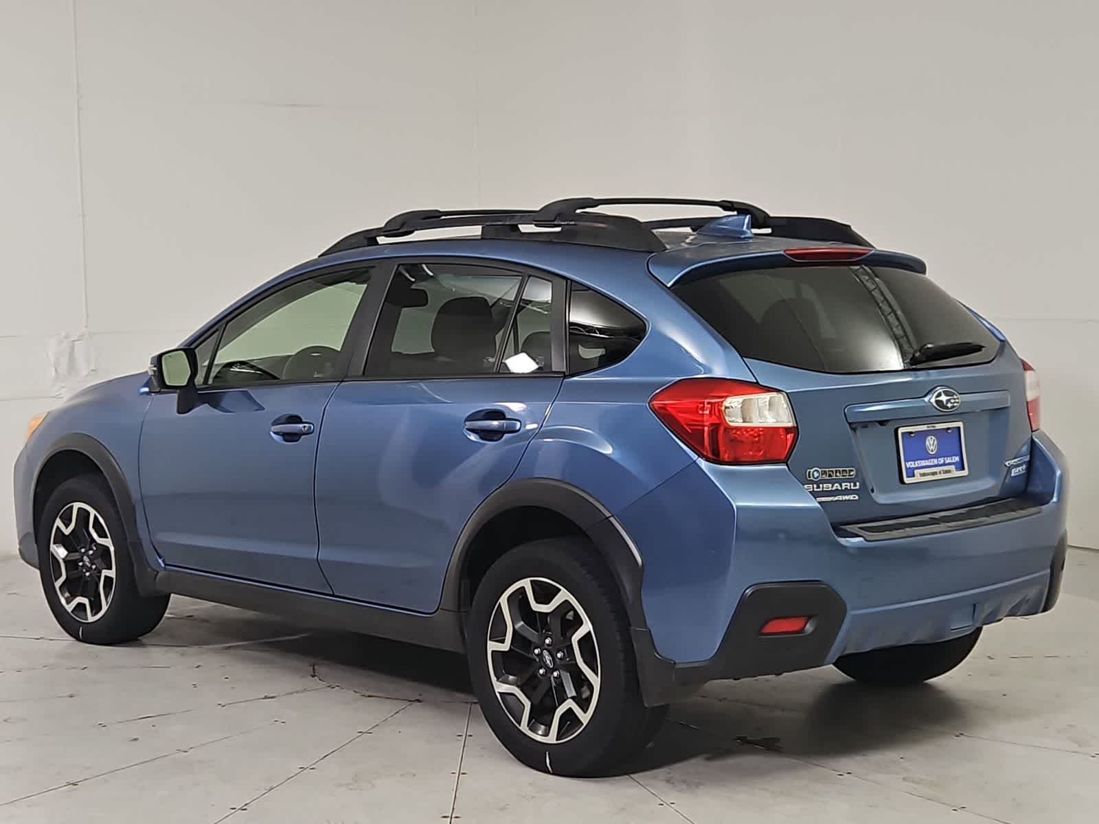 Thumbnail: 2016 Subaru Crosstrek - 4