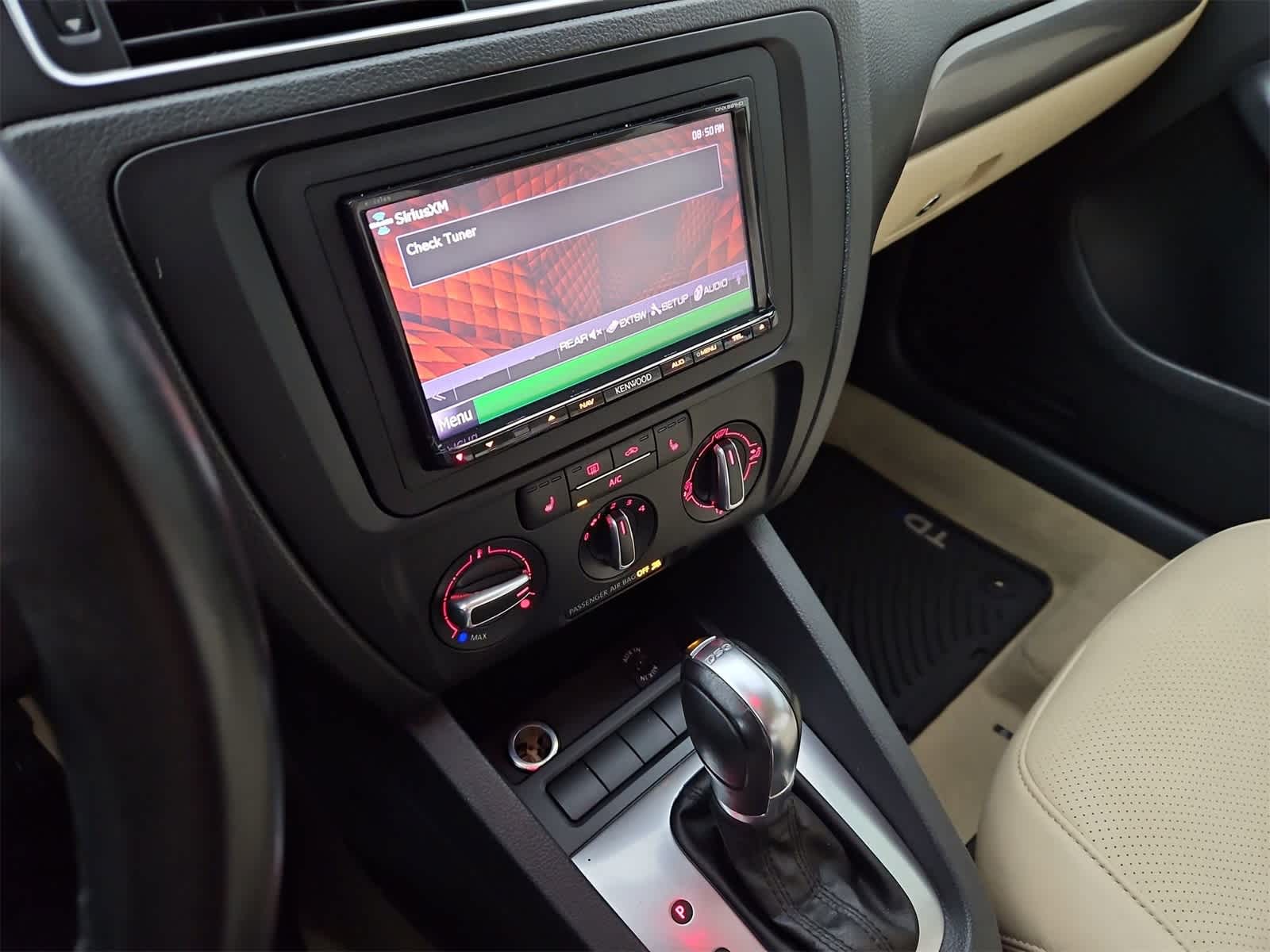 Thumbnail: 2013 Volkswagen Jetta - 26