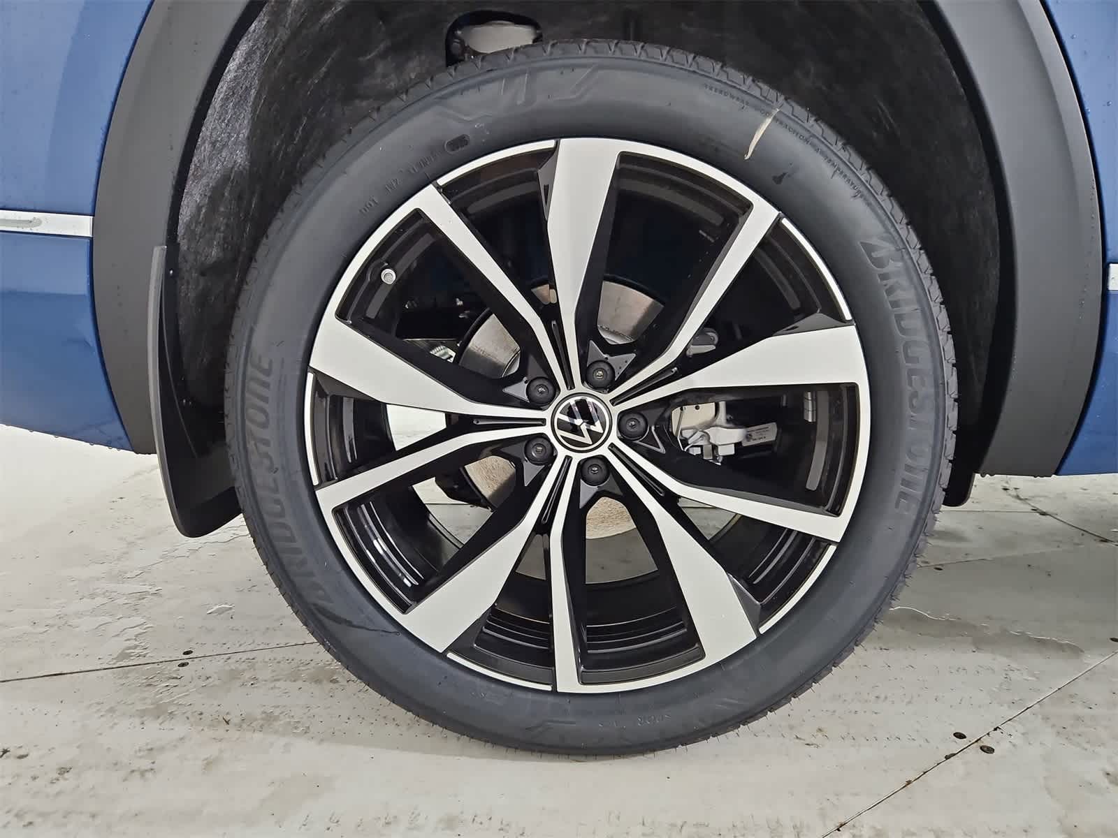 Thumbnail: 2026 Volkswagen Atlas - 13