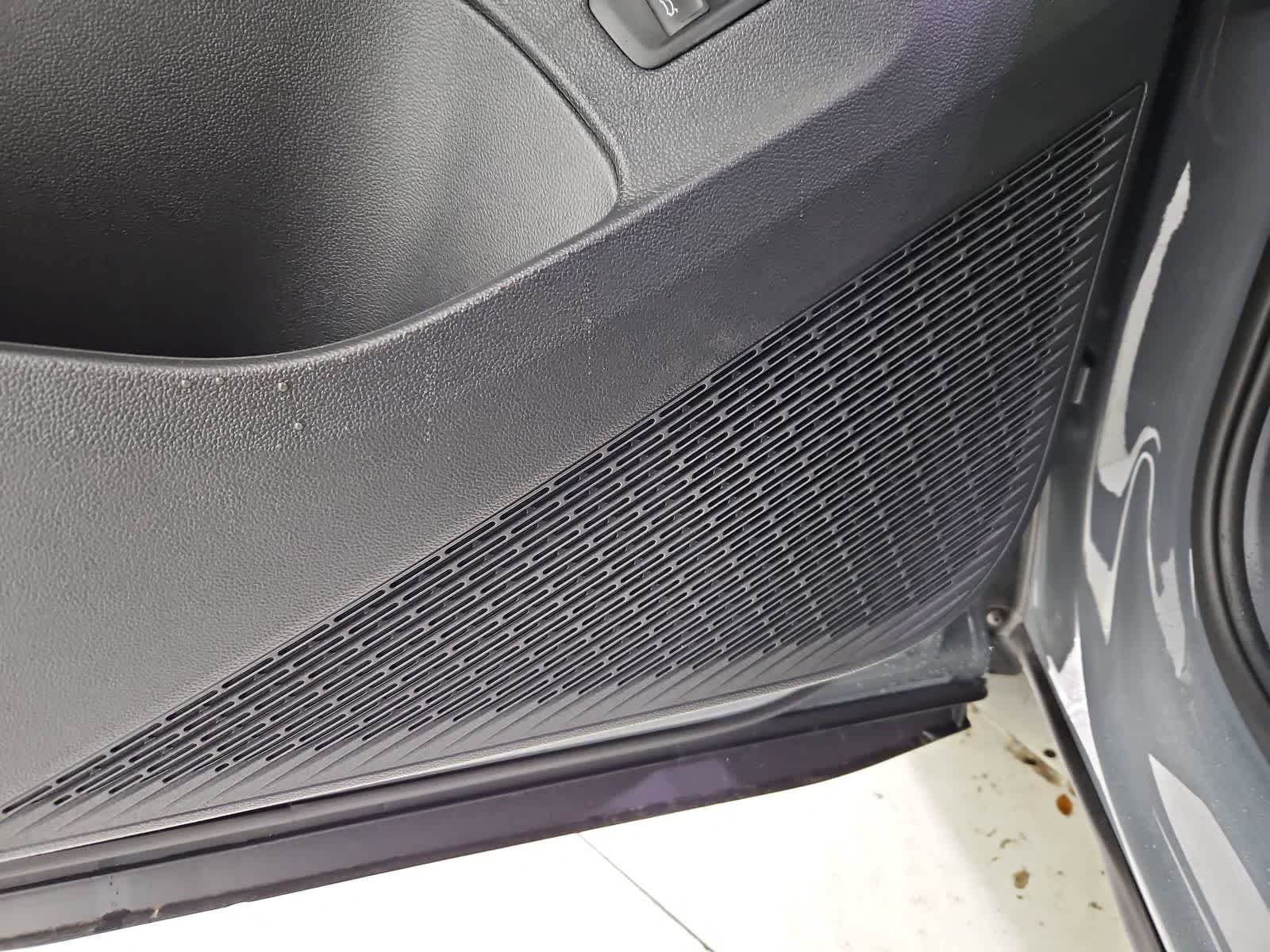 Thumbnail: 2026 Volkswagen Atlas - 32