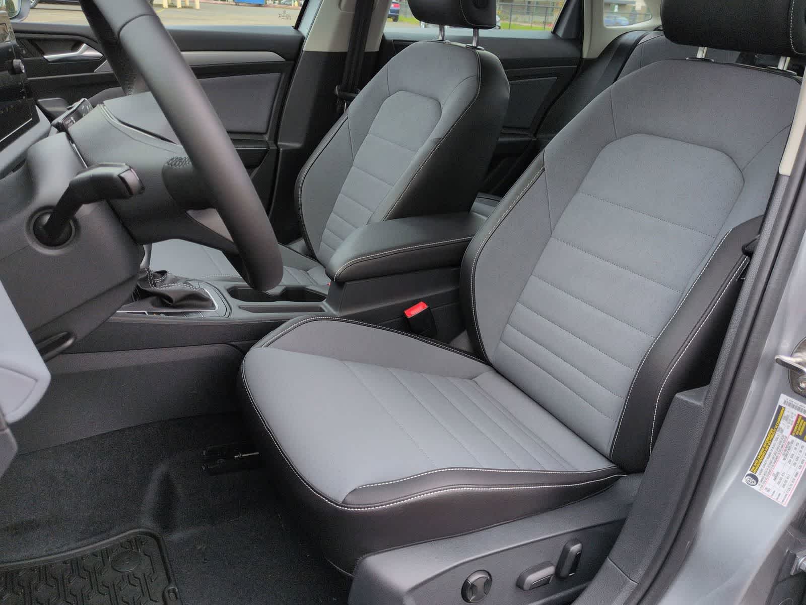 Thumbnail: 2026 Volkswagen Jetta - 16