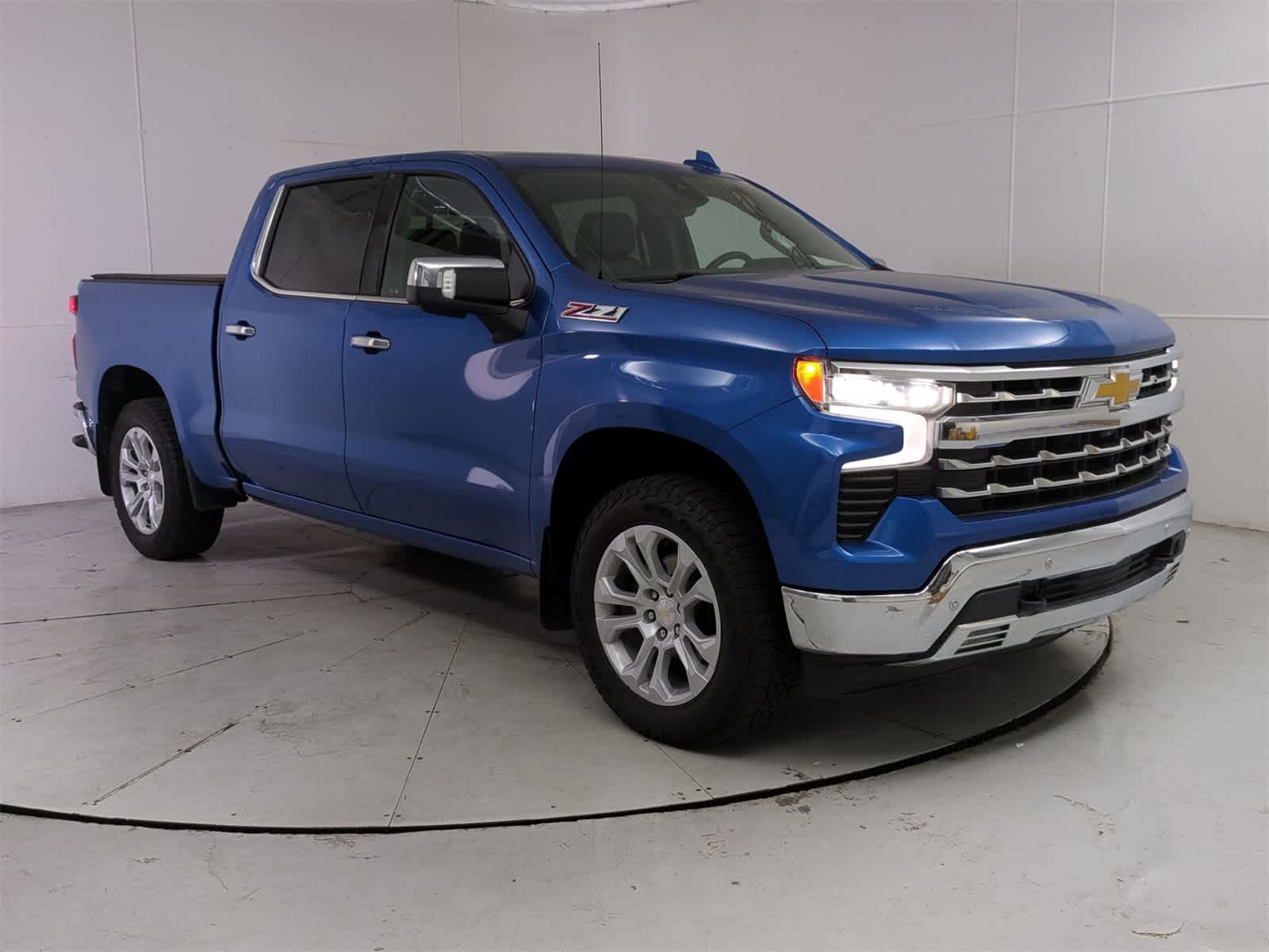 Thumbnail: 2022 Chevrolet Silverado 1500 - 8