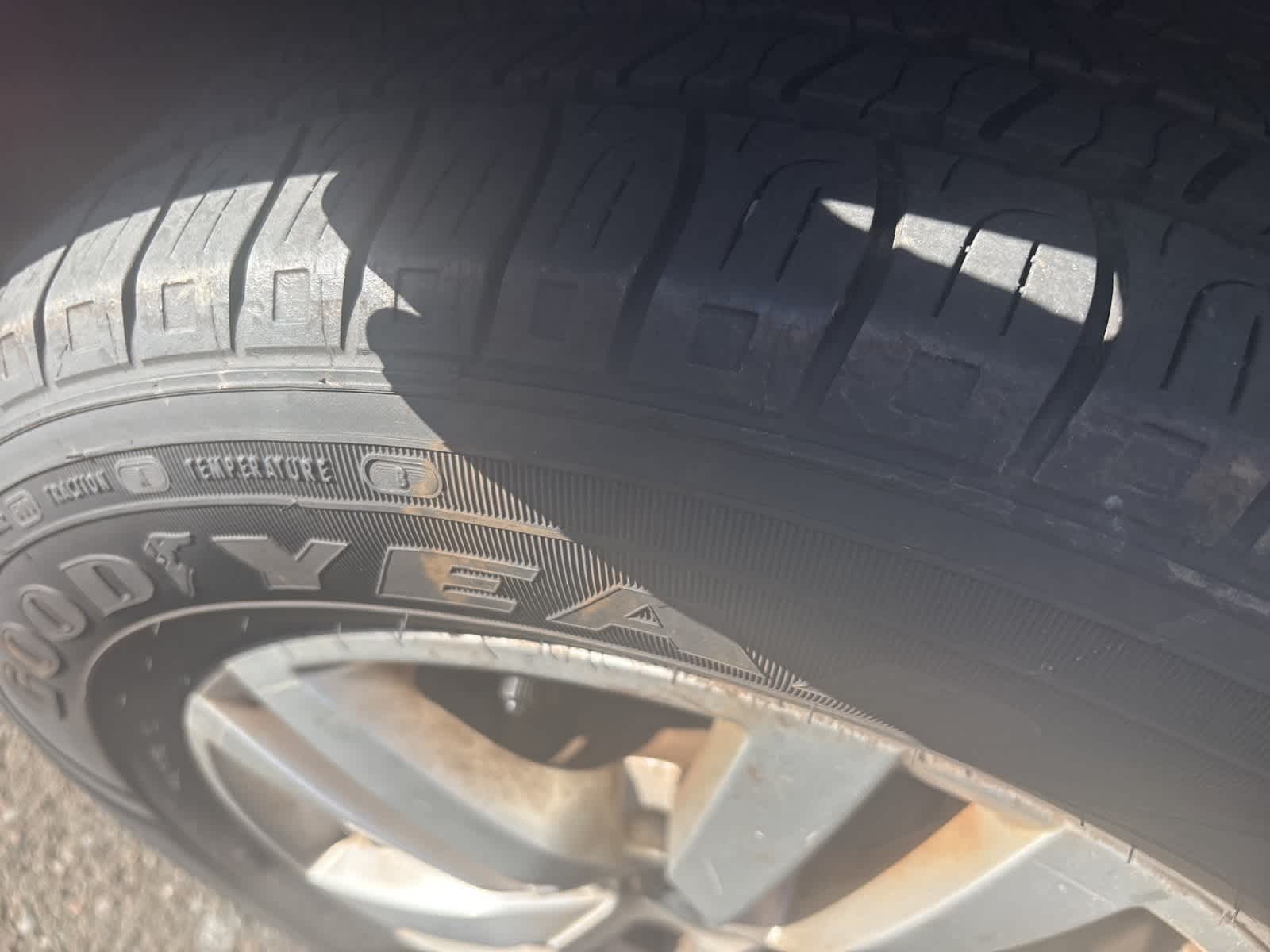 Thumbnail: 2013 Volkswagen Tiguan - 4